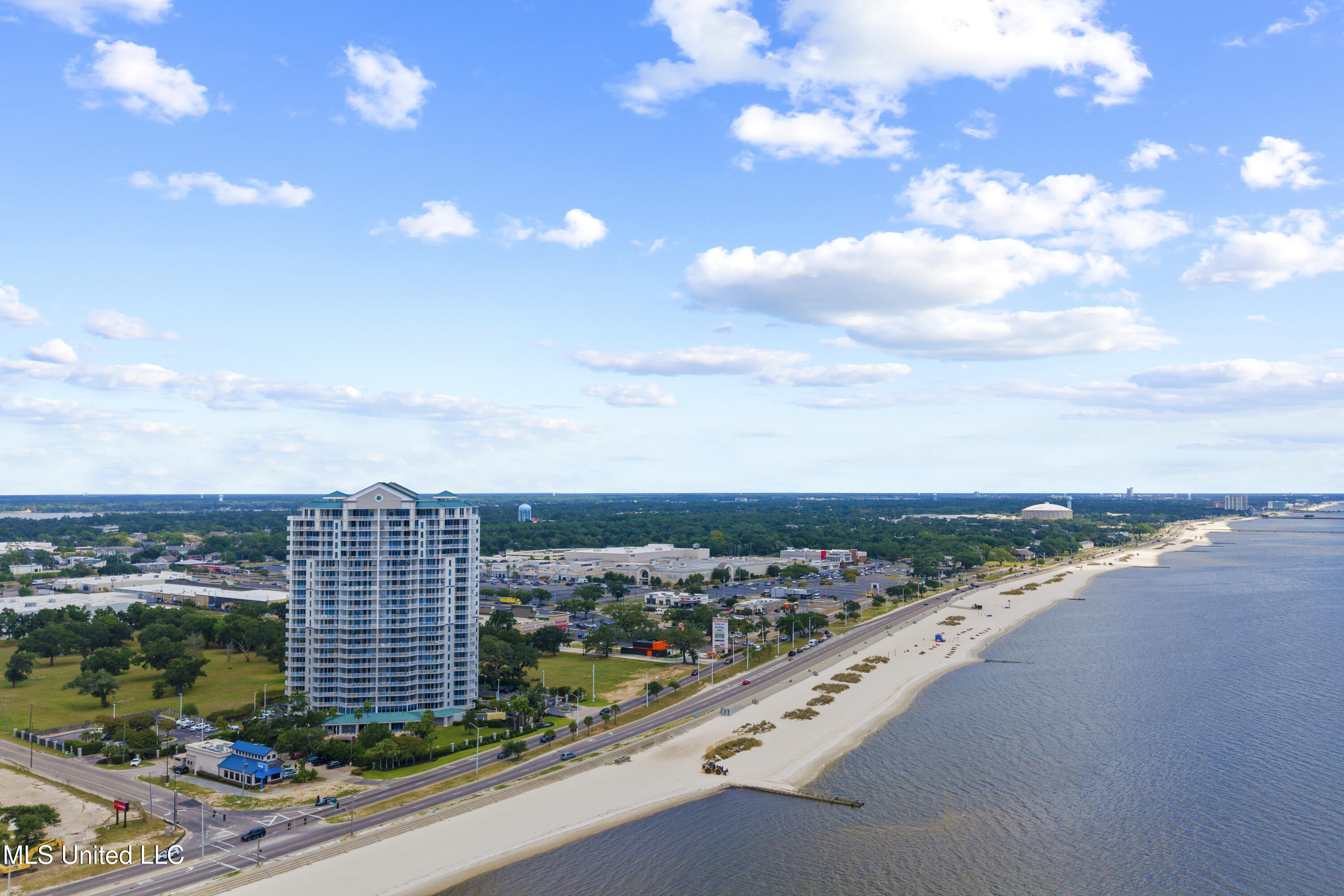 2668 Beach Boulevard Property Photo 59