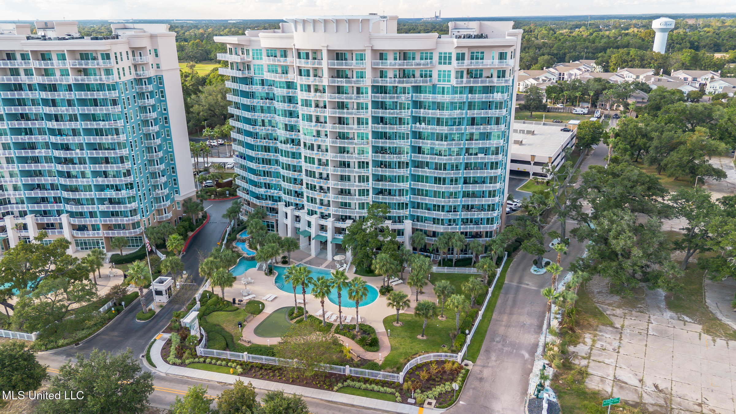 2230 Beach Drive Property Photo 1