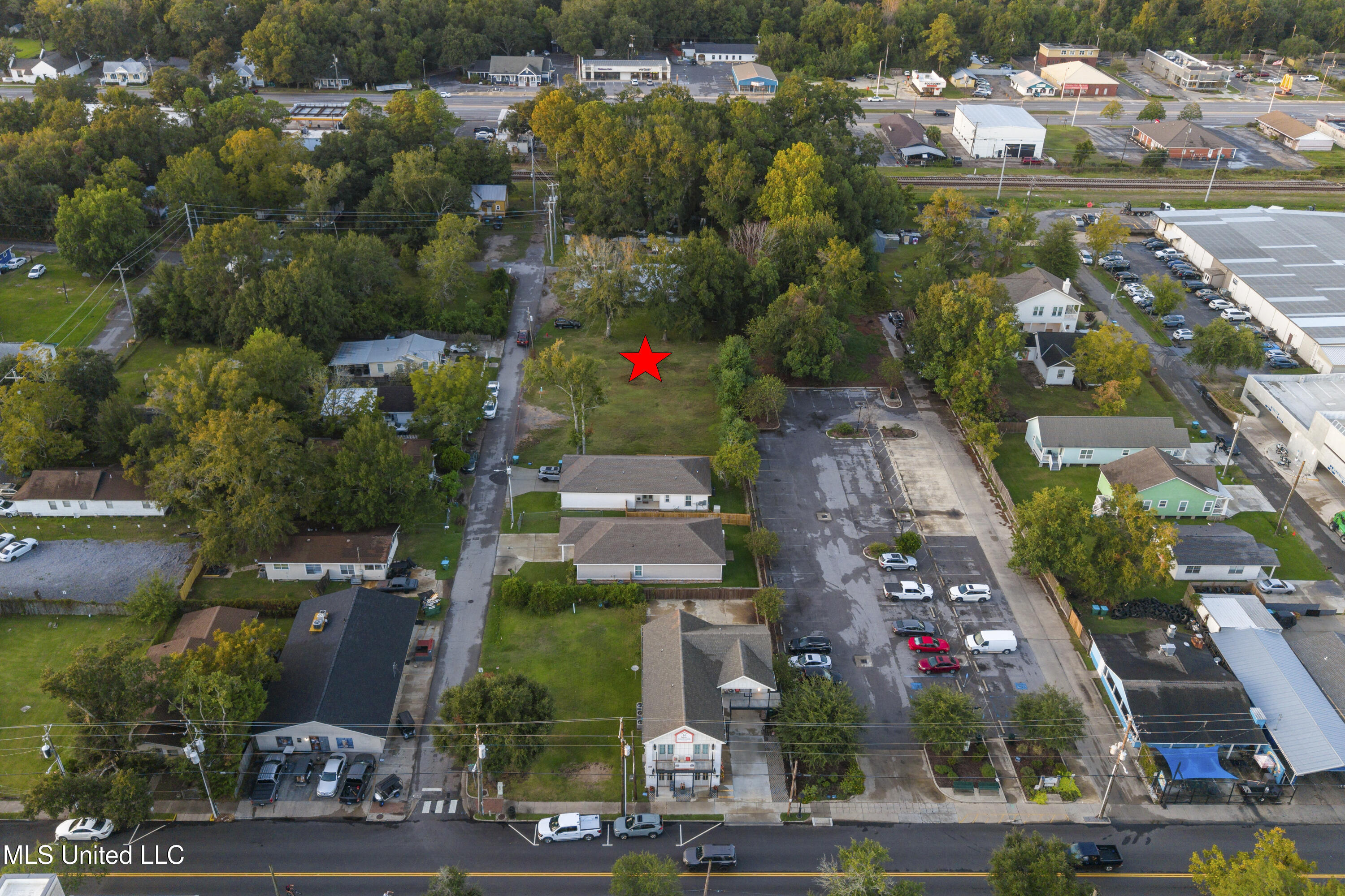 818 Handy Avenue Property Photo 15