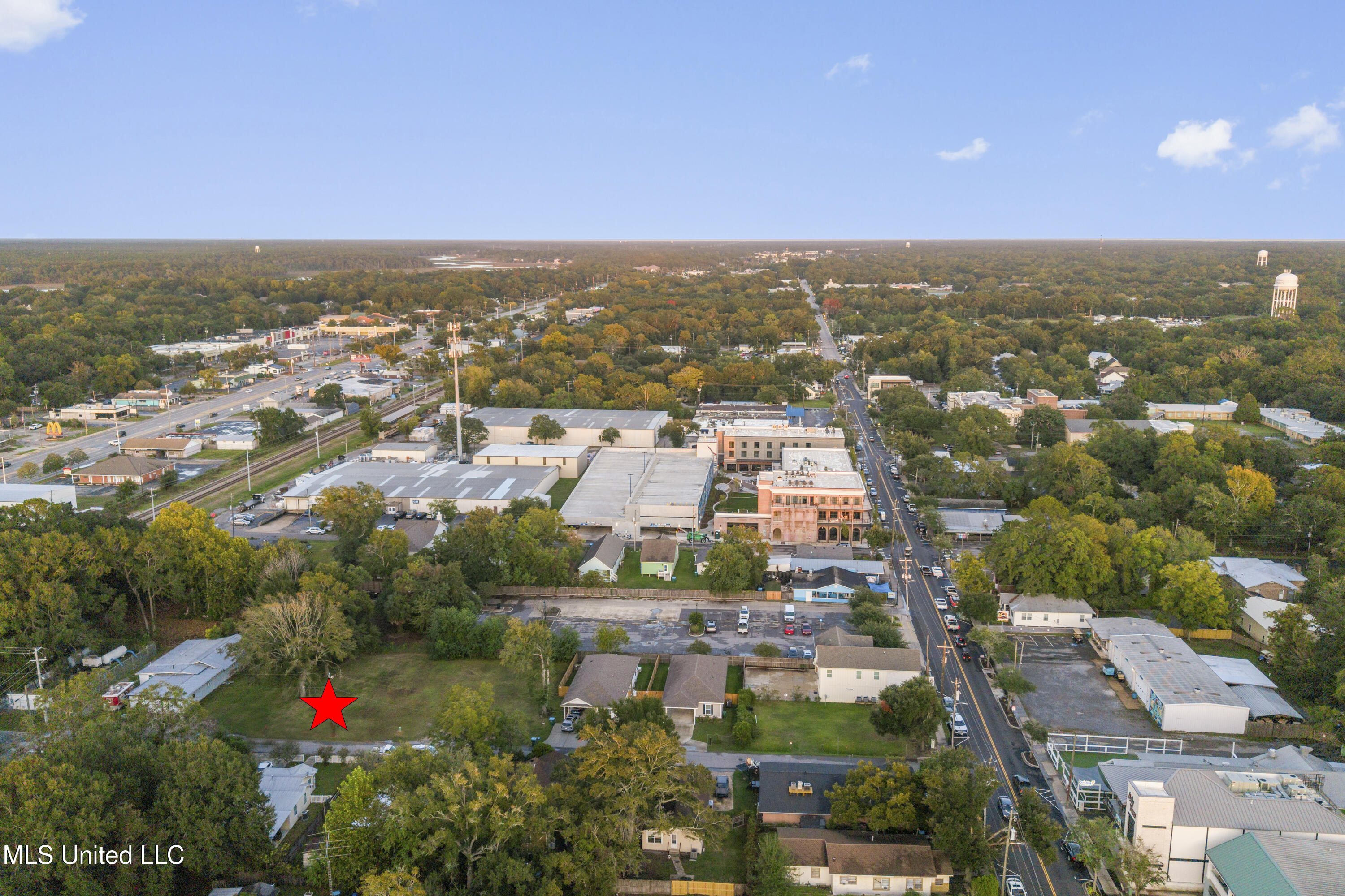 818 Handy Avenue Property Photo 17