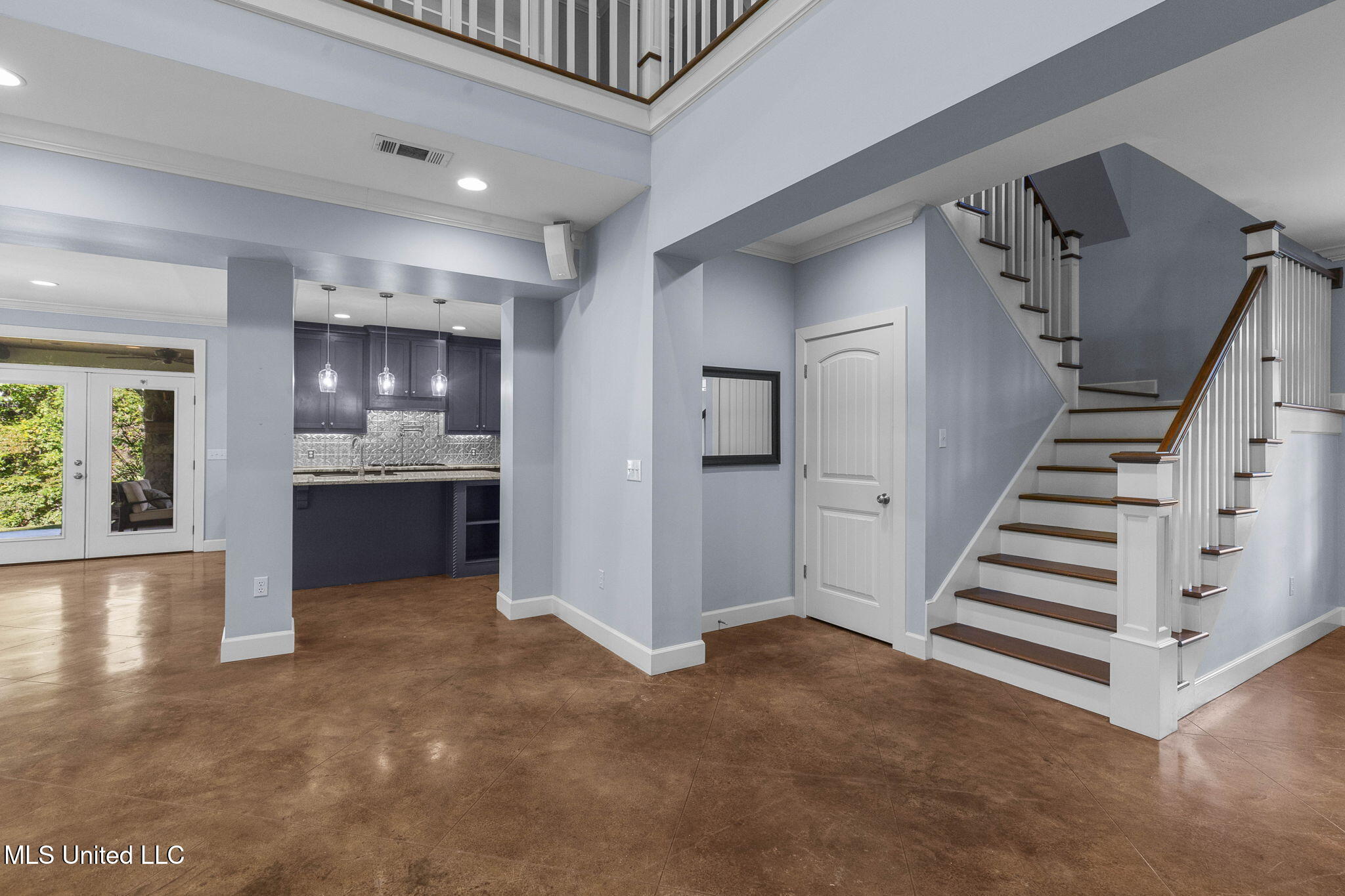 115 Ashley Drive Property Photo 9