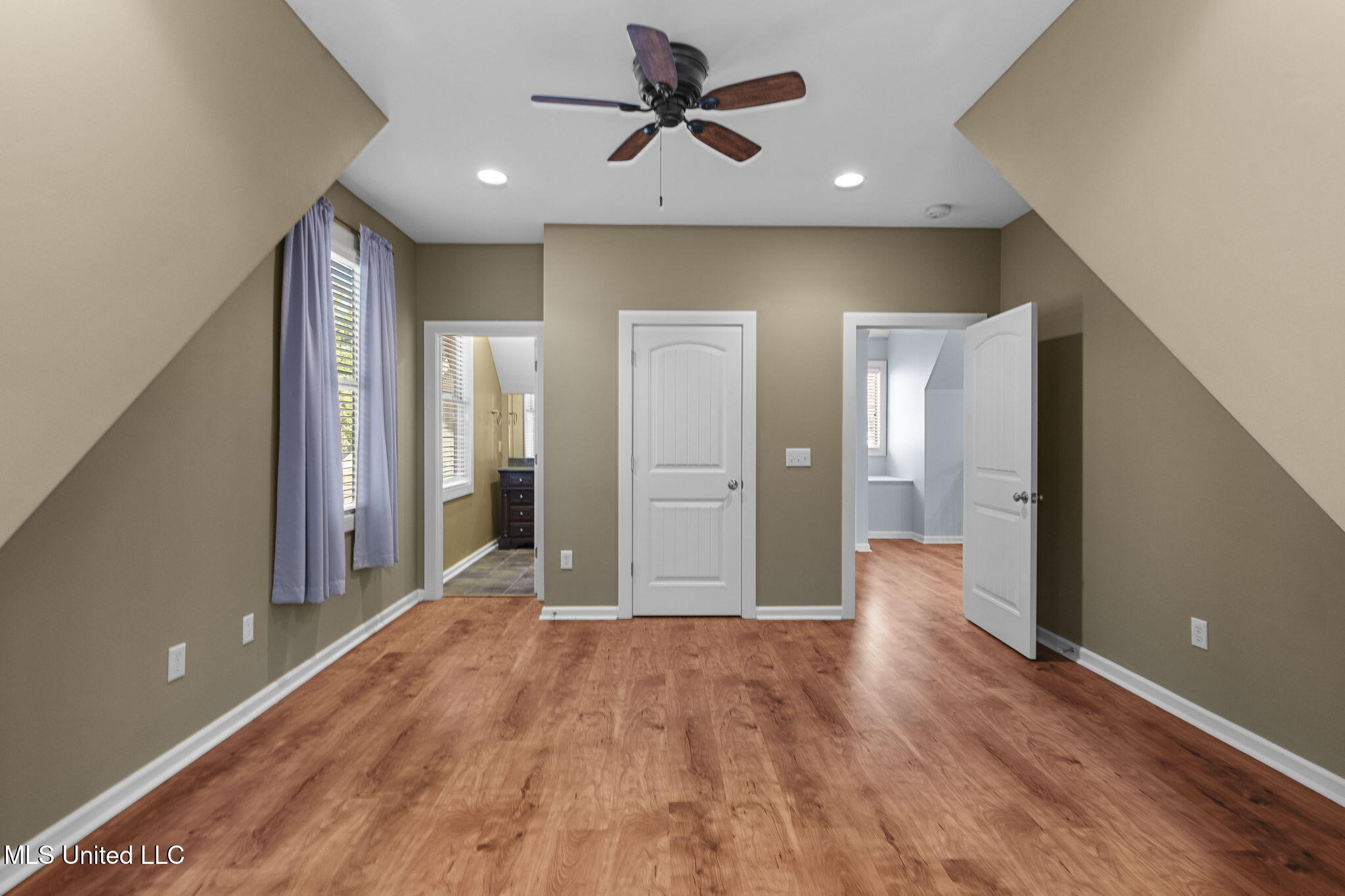 115 Ashley Drive Property Photo 34