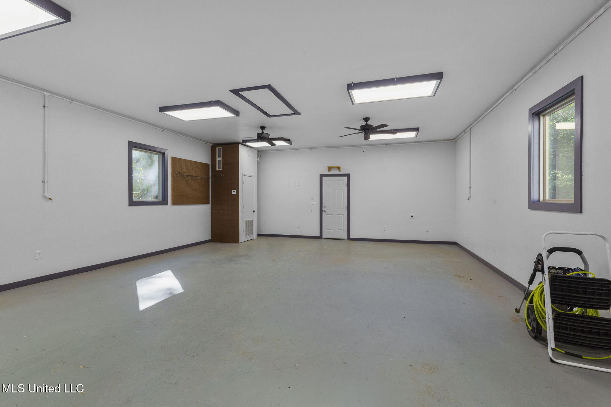 115 Ashley Drive Property Photo 59