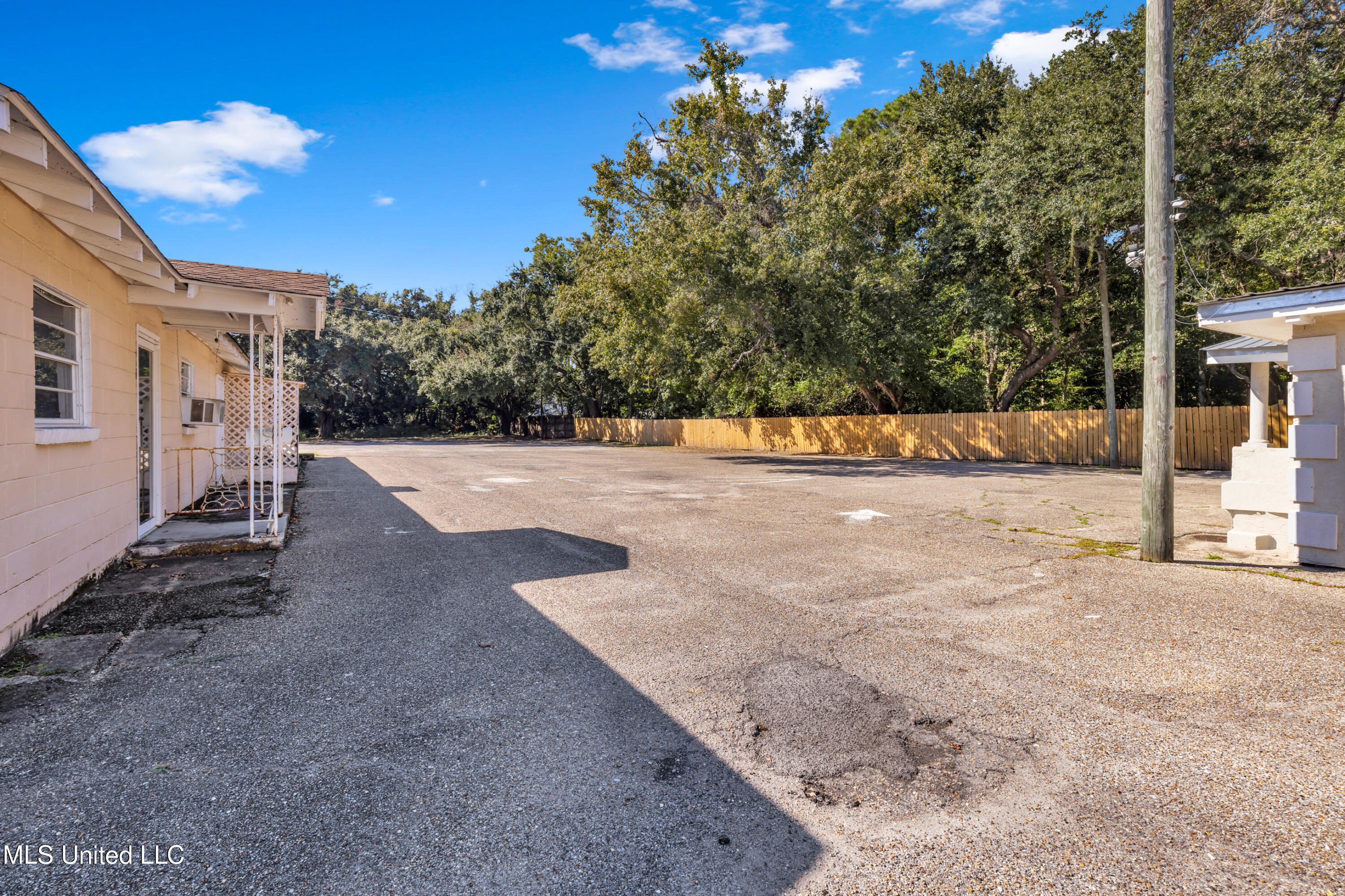 393 Tegarden Road Property Photo 7