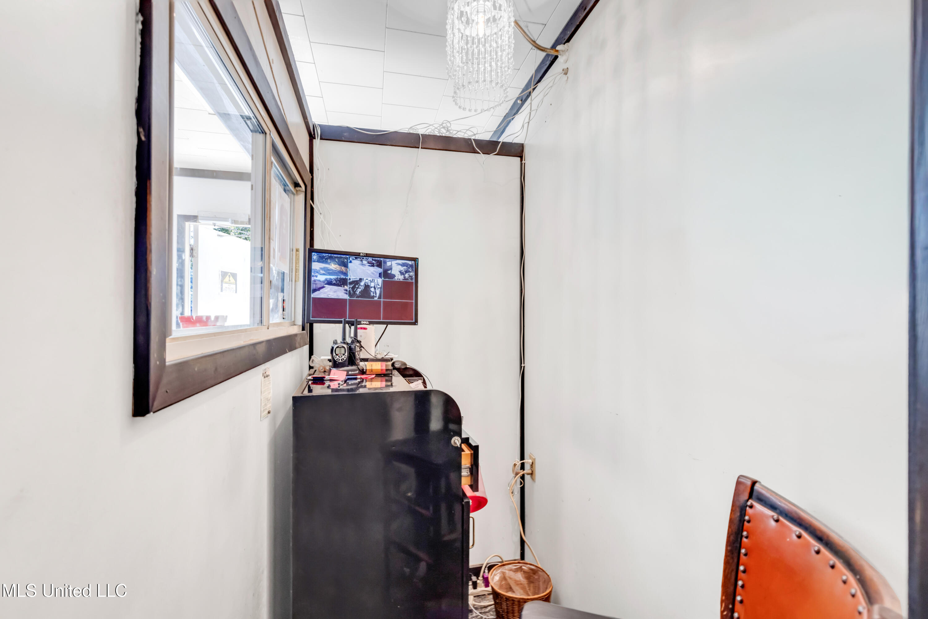 393 Tegarden Road Property Photo 10