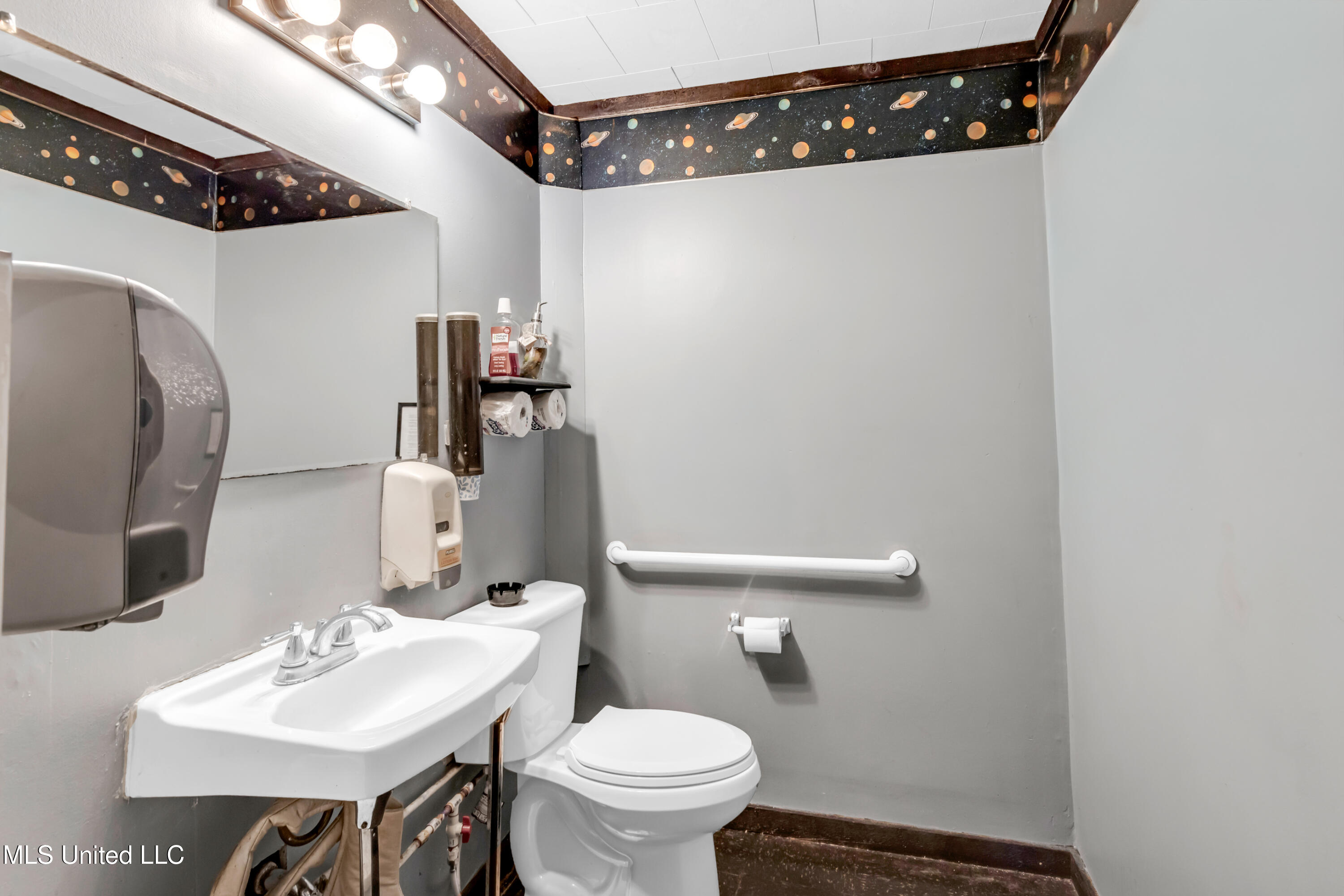 393 Tegarden Road Property Photo 33