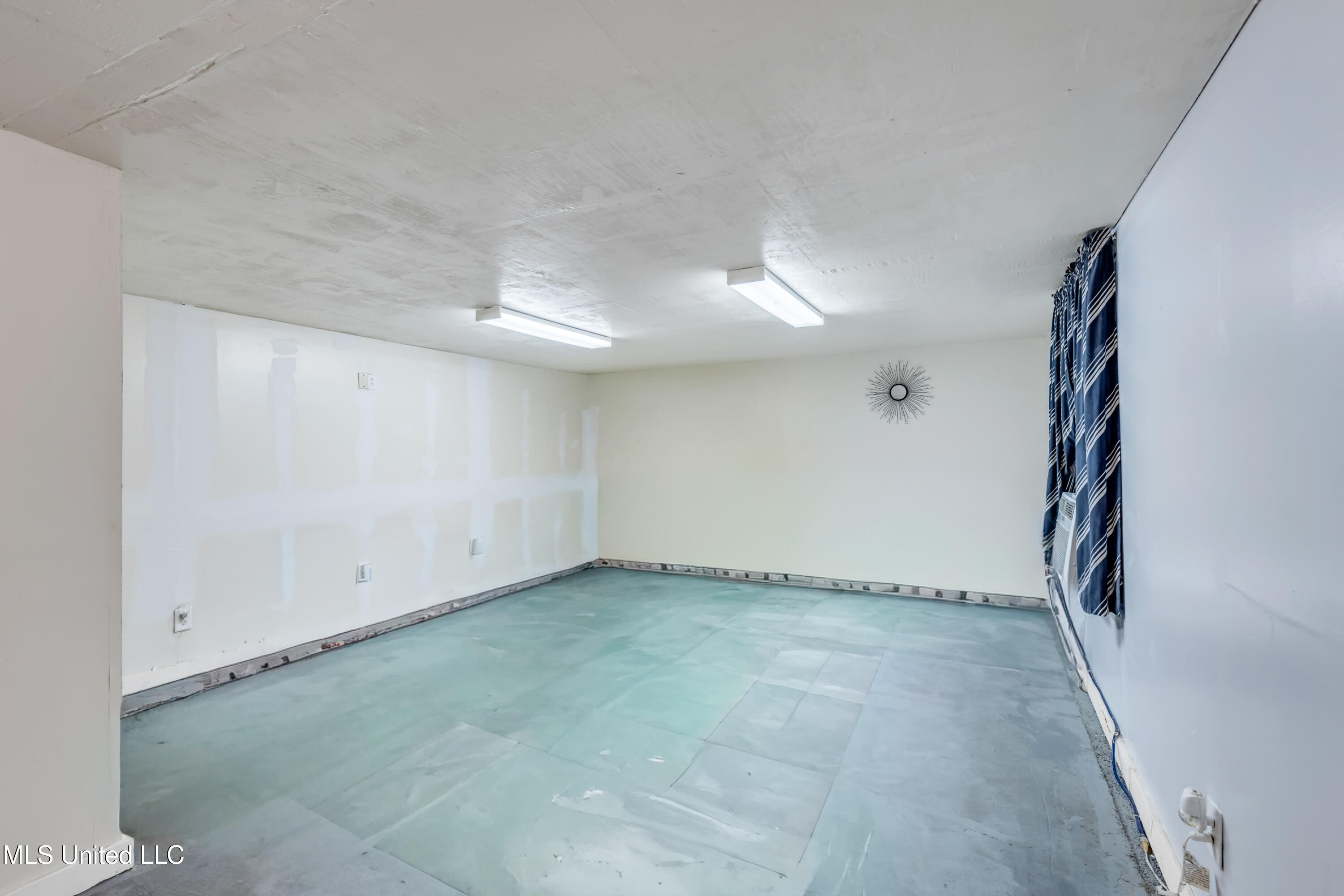 393 Tegarden Road Property Photo 39