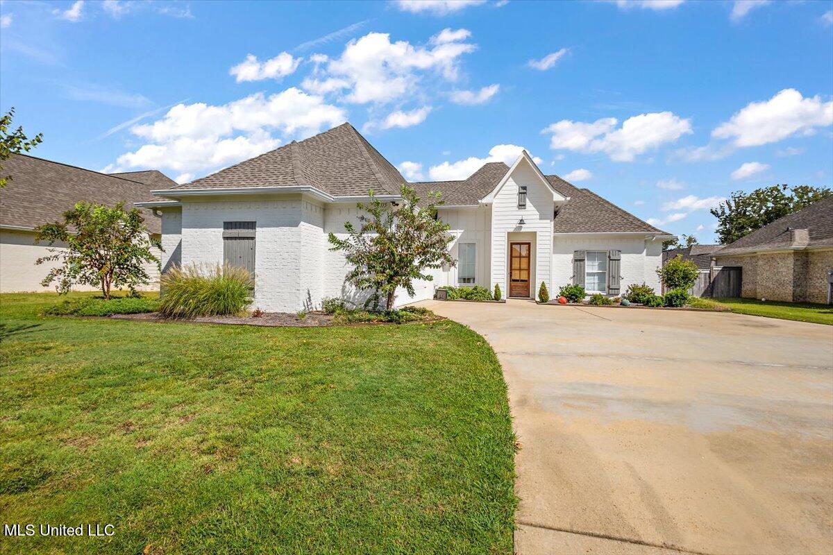 115 Hampstead Drive Property Photo 1