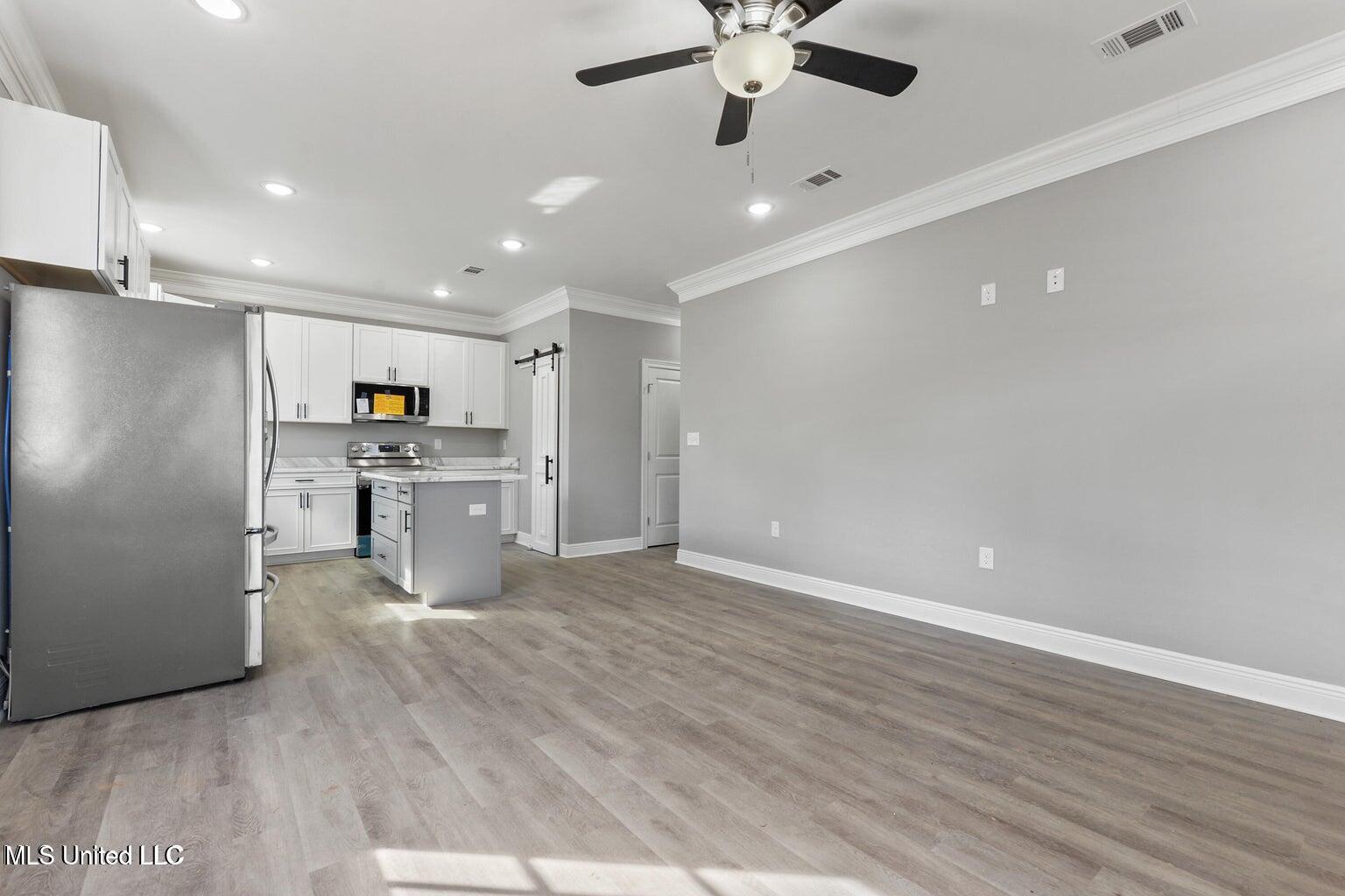 14003 Waterford Cove Property Photo 4