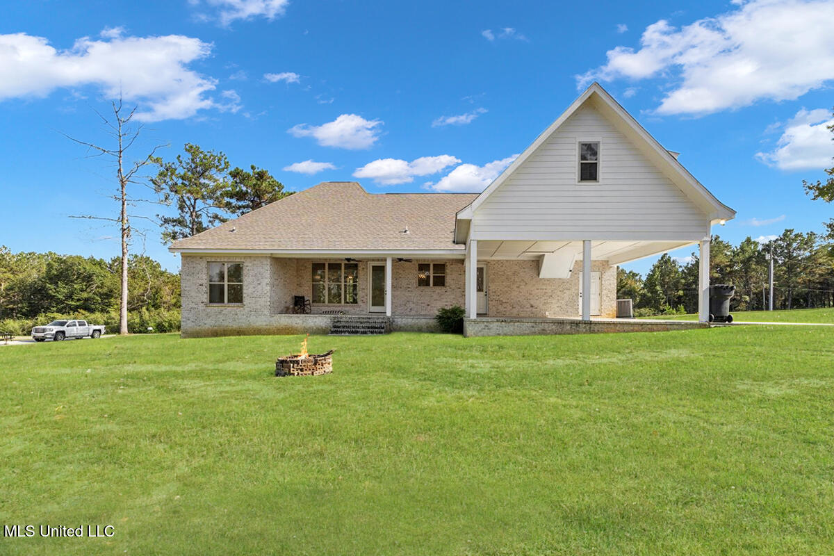 168 N Bryant Road Property Photo 7