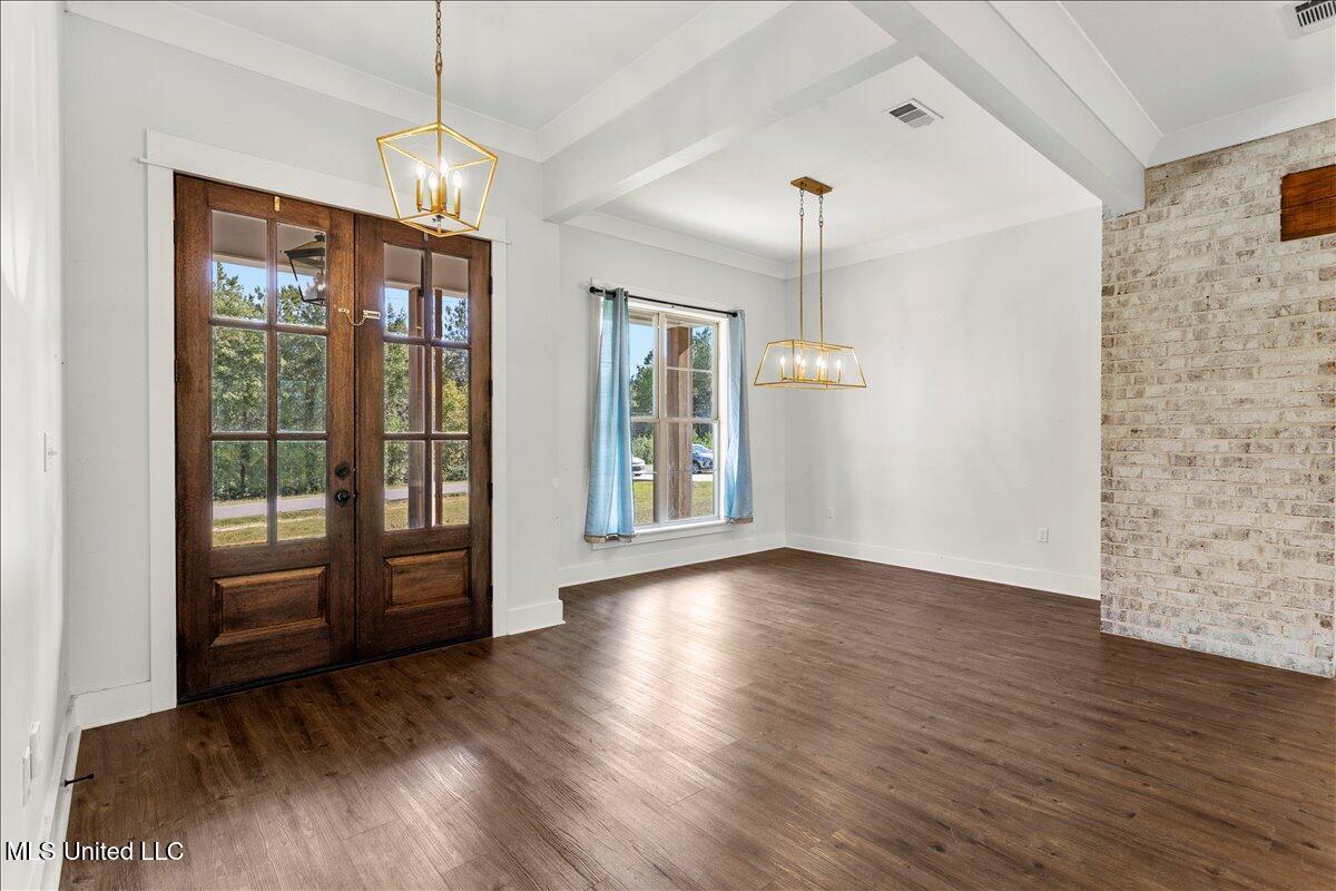 168 N Bryant Road Property Photo 8