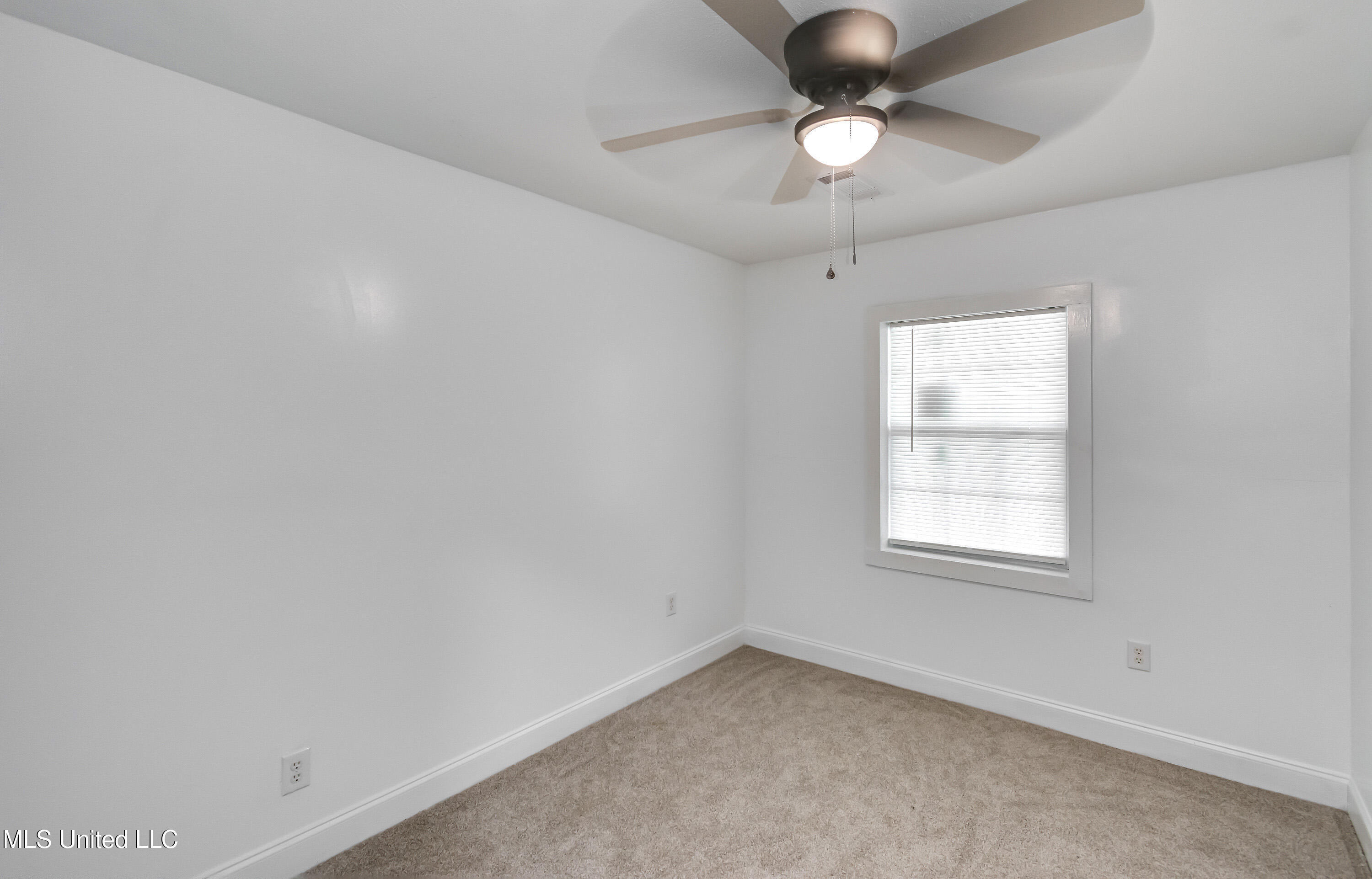 1872 Shady Ln Drive Property Photo 12