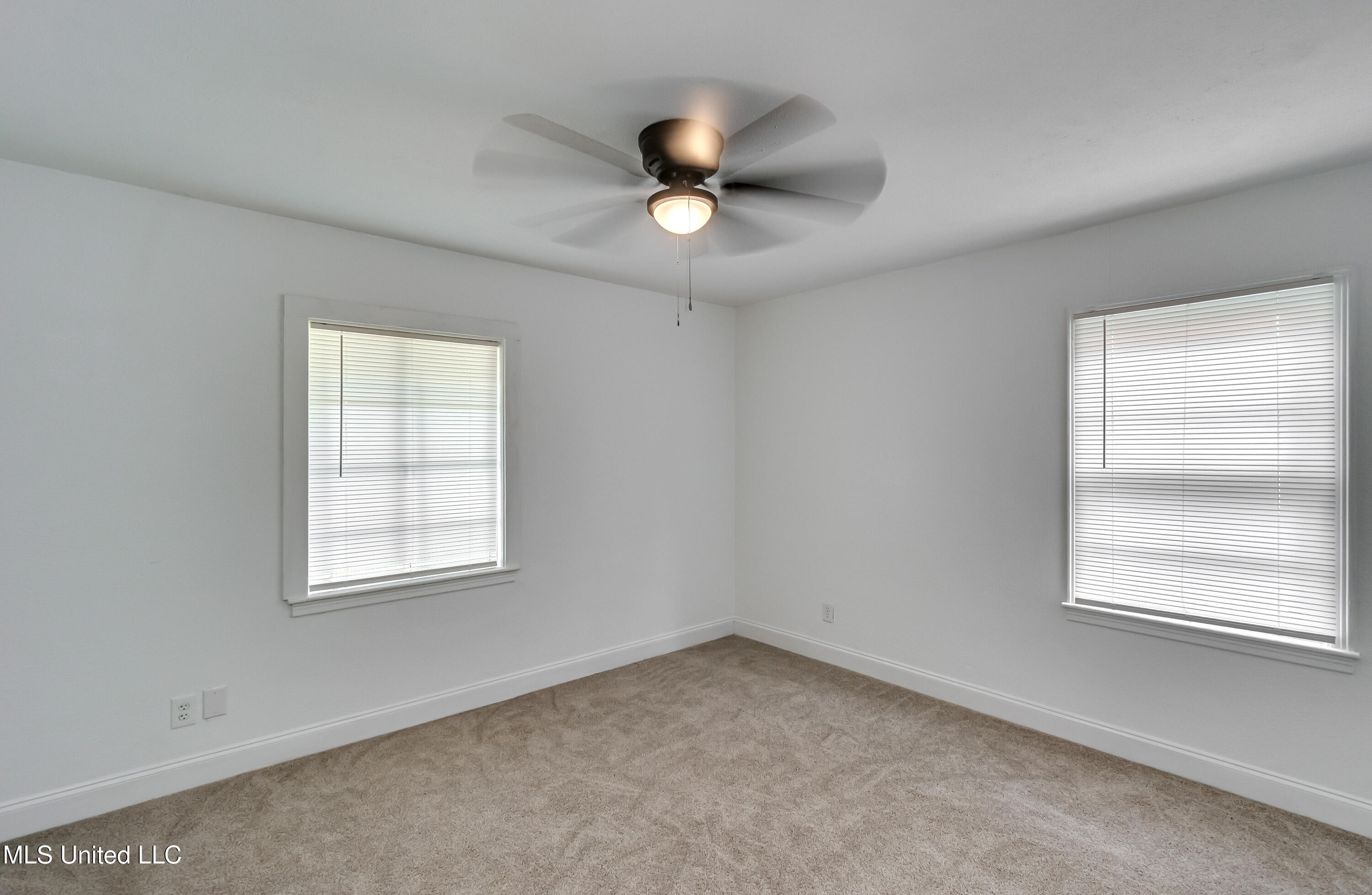 1872 Shady Ln Drive Property Photo 15