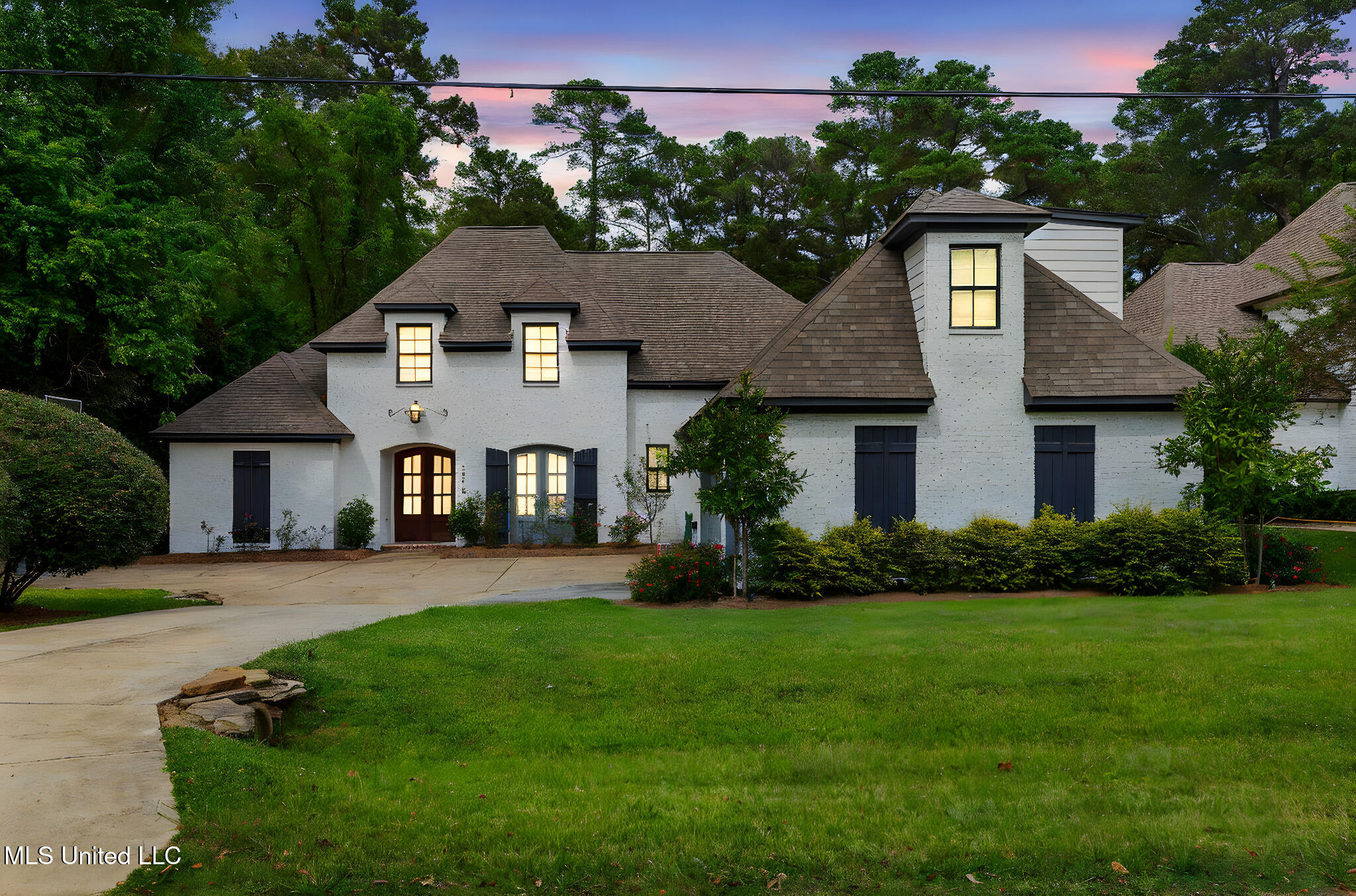 2050 London Avenue Property Photo 1