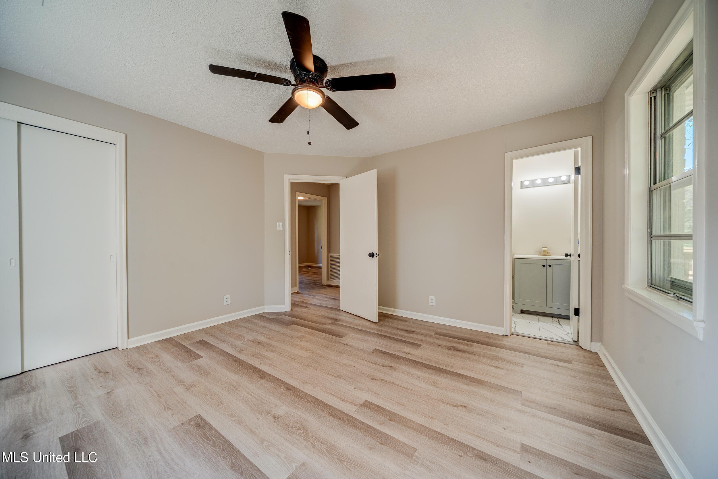 7384 Woodland Drive Property Photo 12