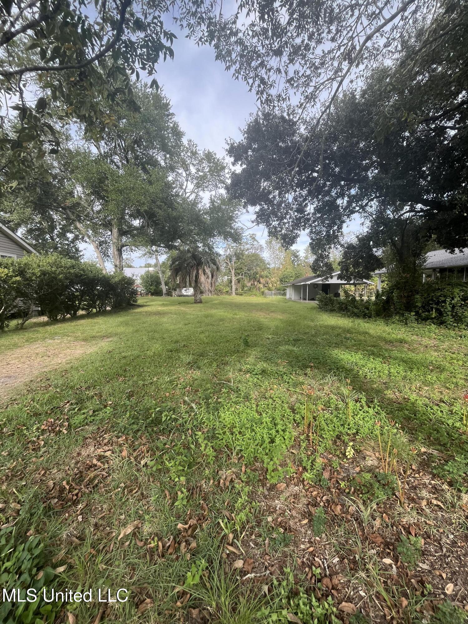 716 Ruth Avenue Property Photo 2