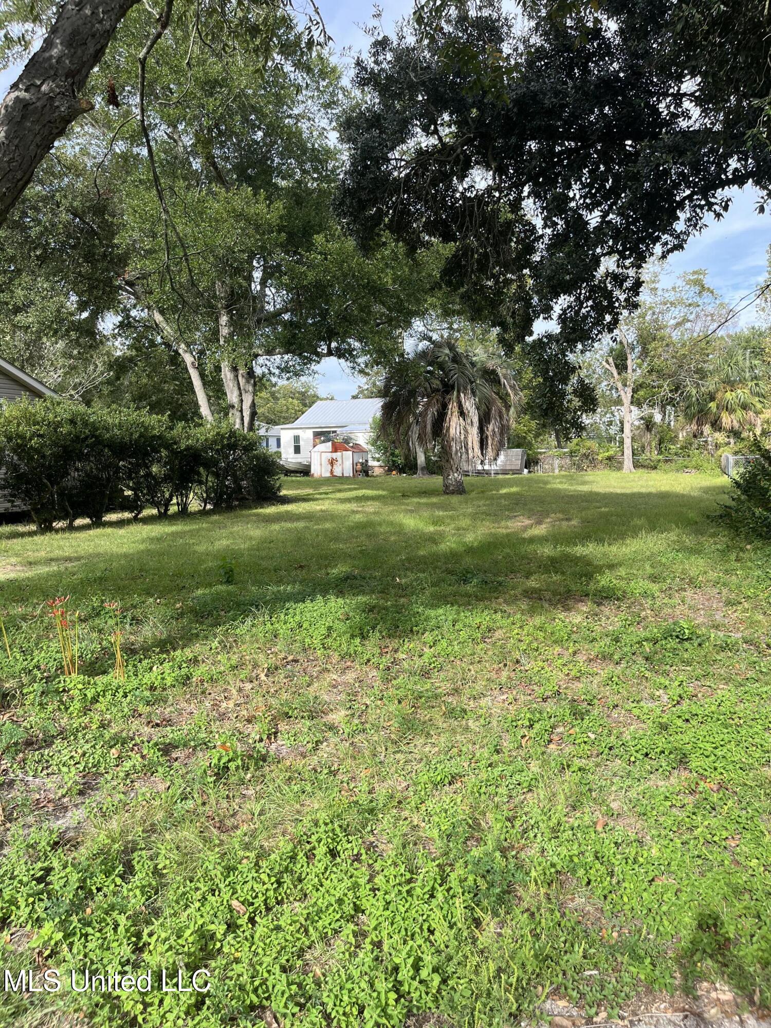 716 Ruth Avenue Property Photo 5