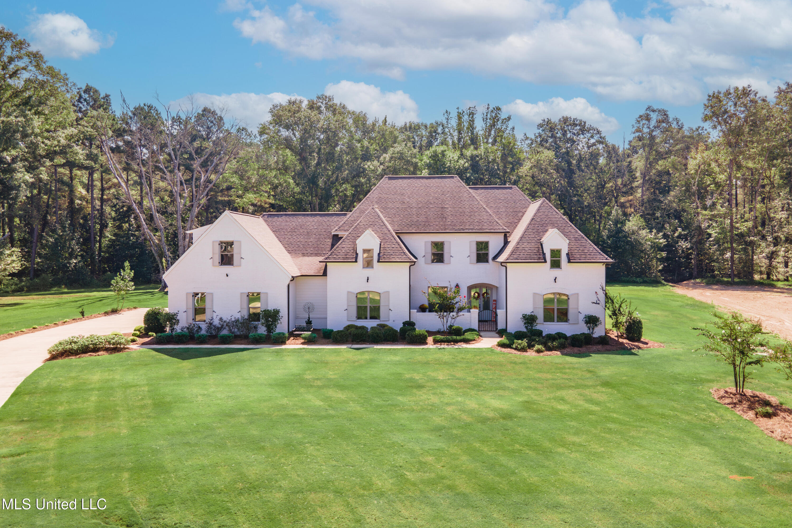 493 Viewpointe Way Property Photo 7