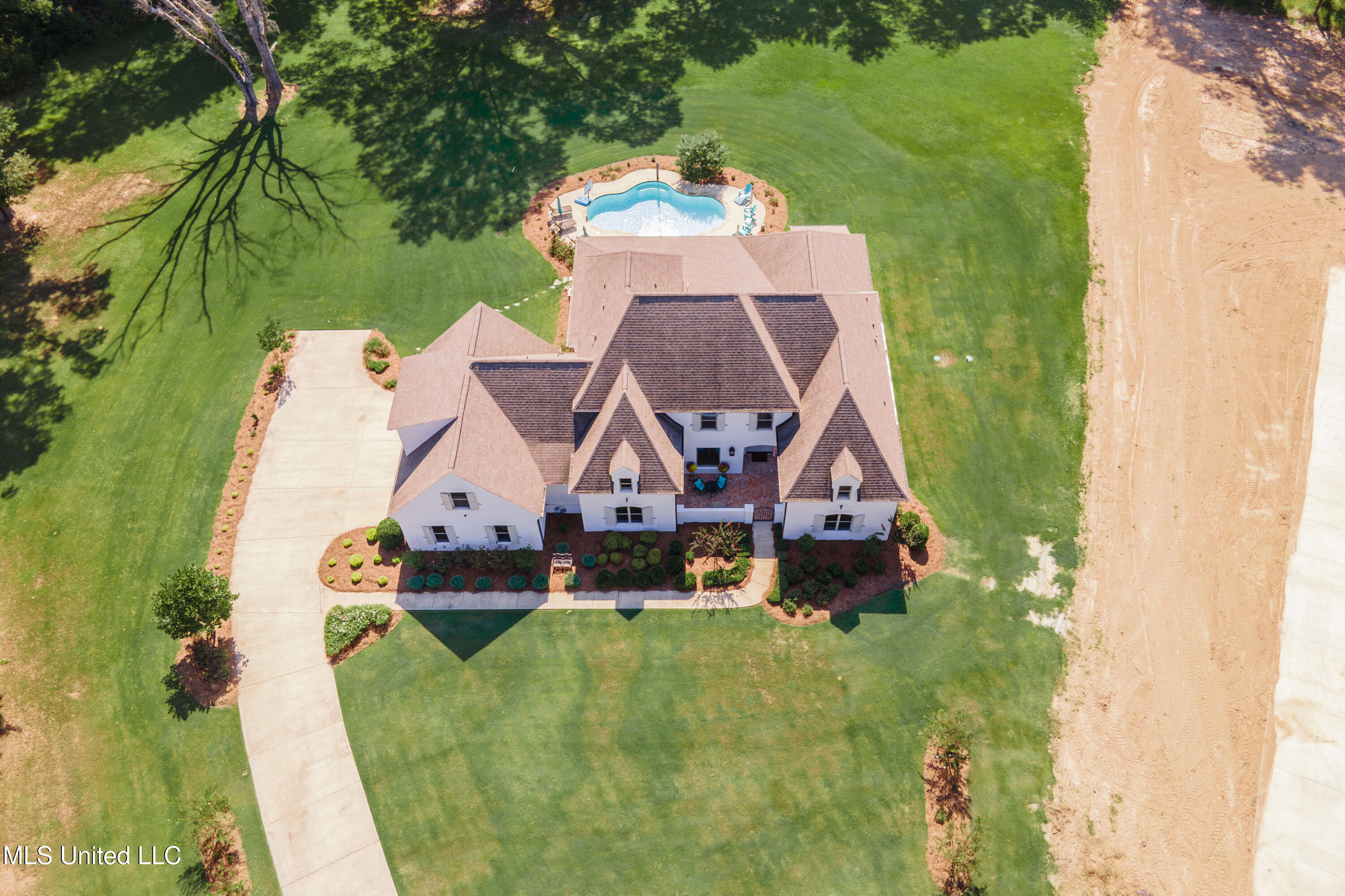 493 Viewpointe Way Property Photo 10