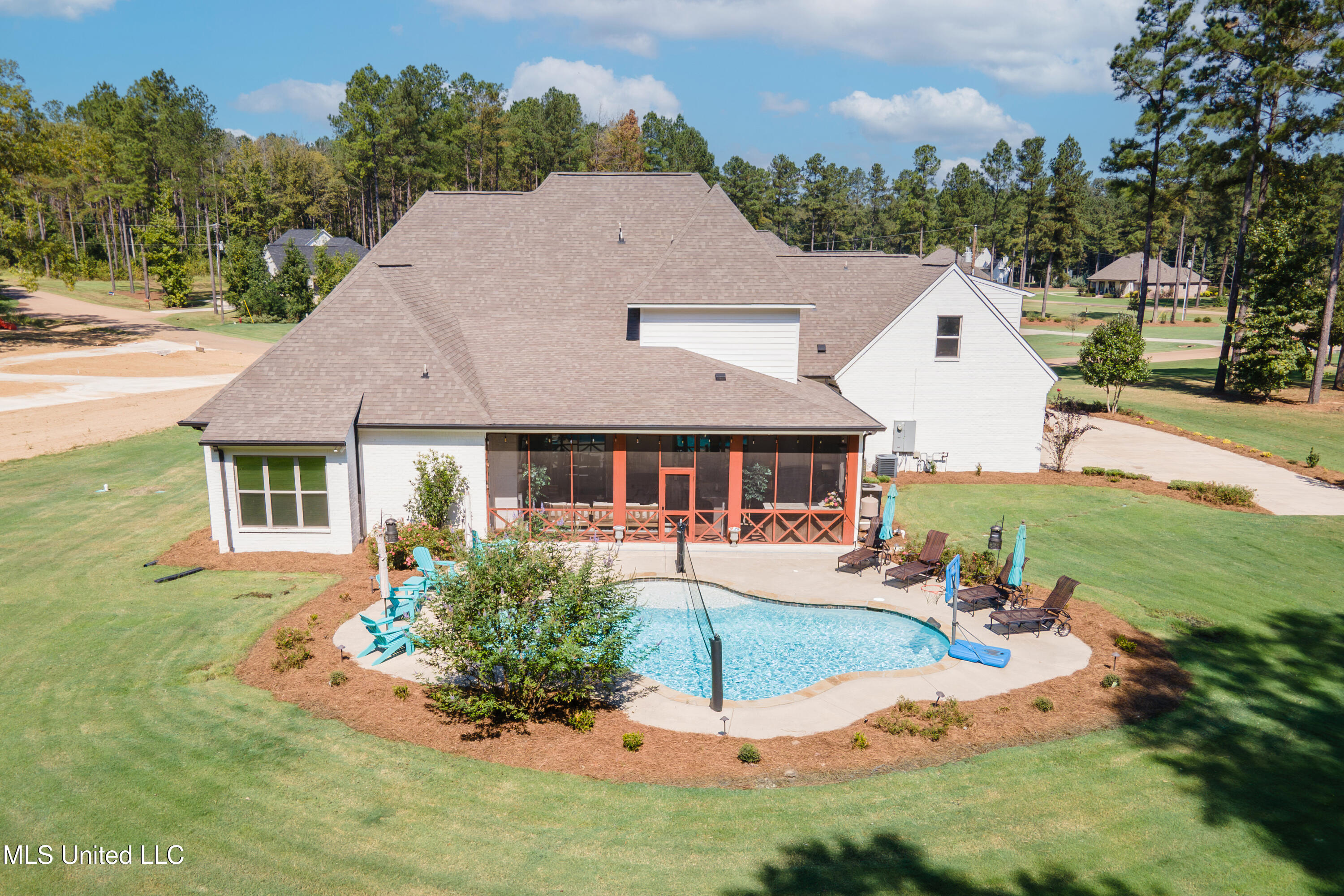 493 Viewpointe Way Property Photo 14