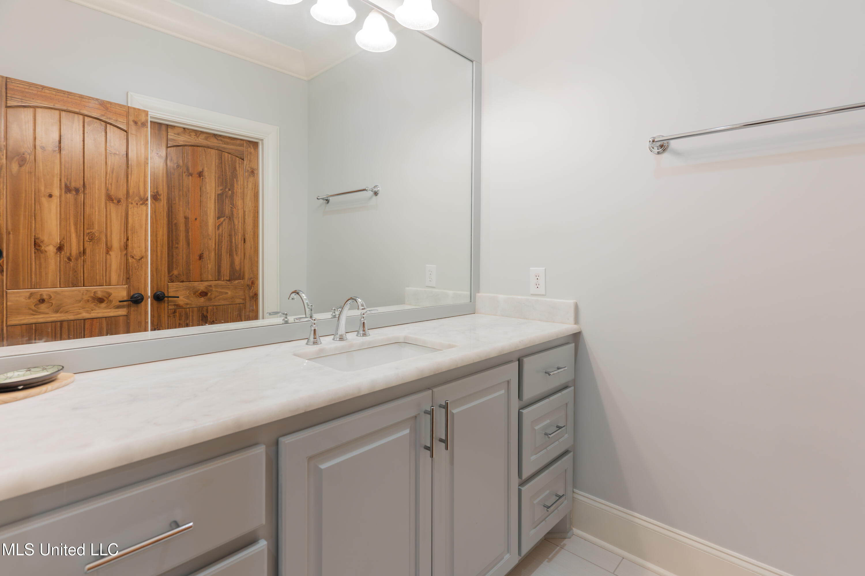 493 Viewpointe Way Property Photo 96