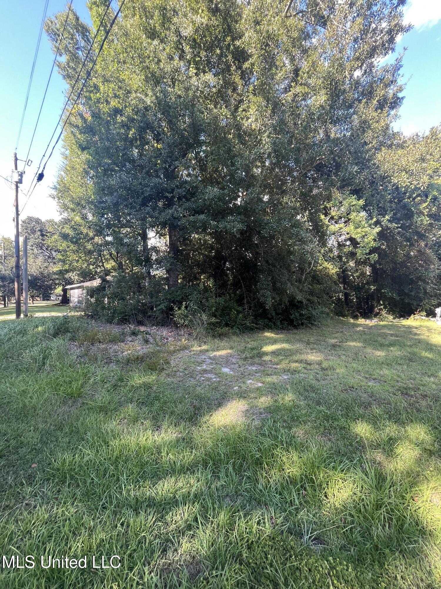 2520 Bahama Drive Property Photo 2