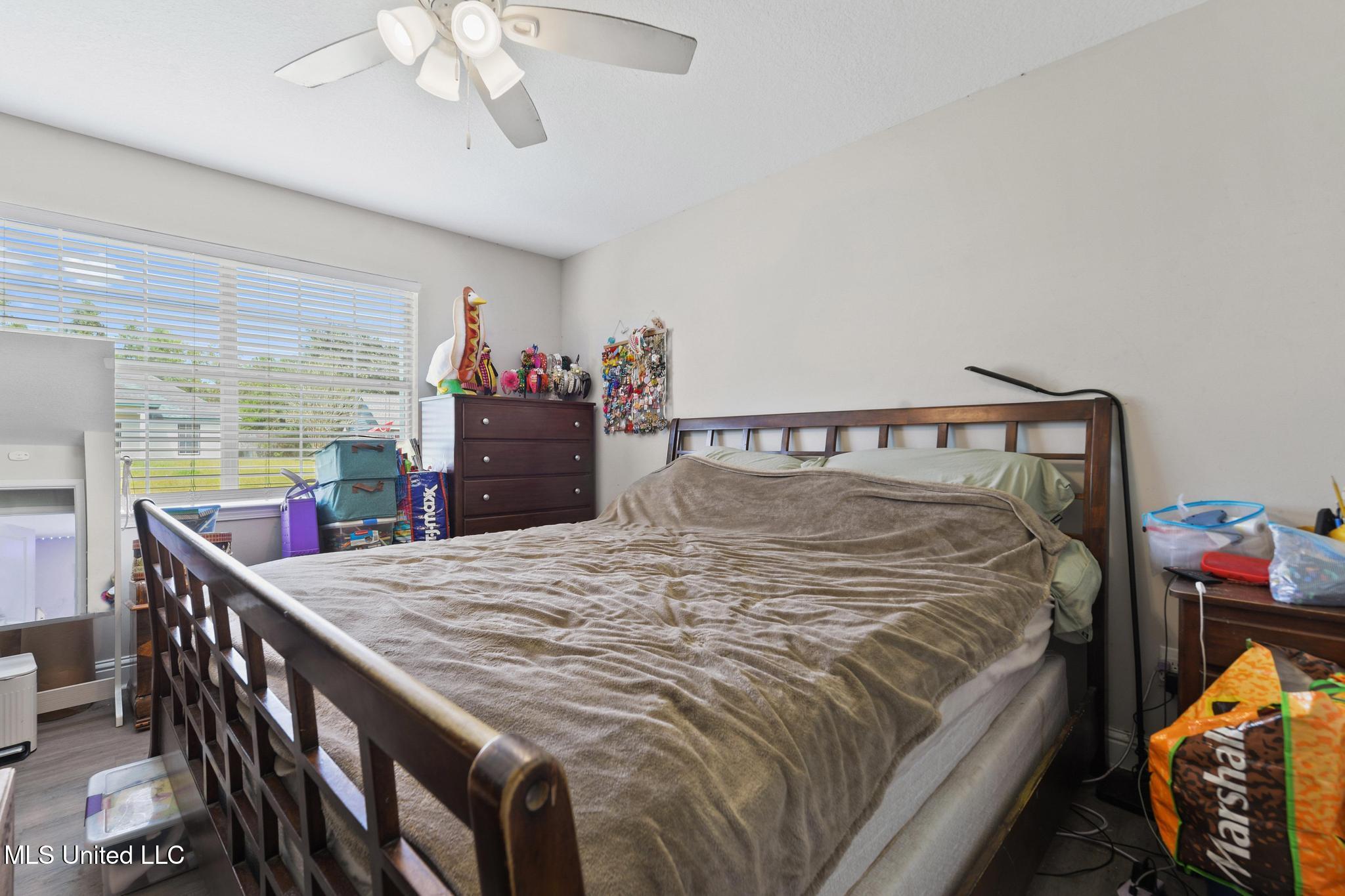 15417 Glen Drive Property Photo 9