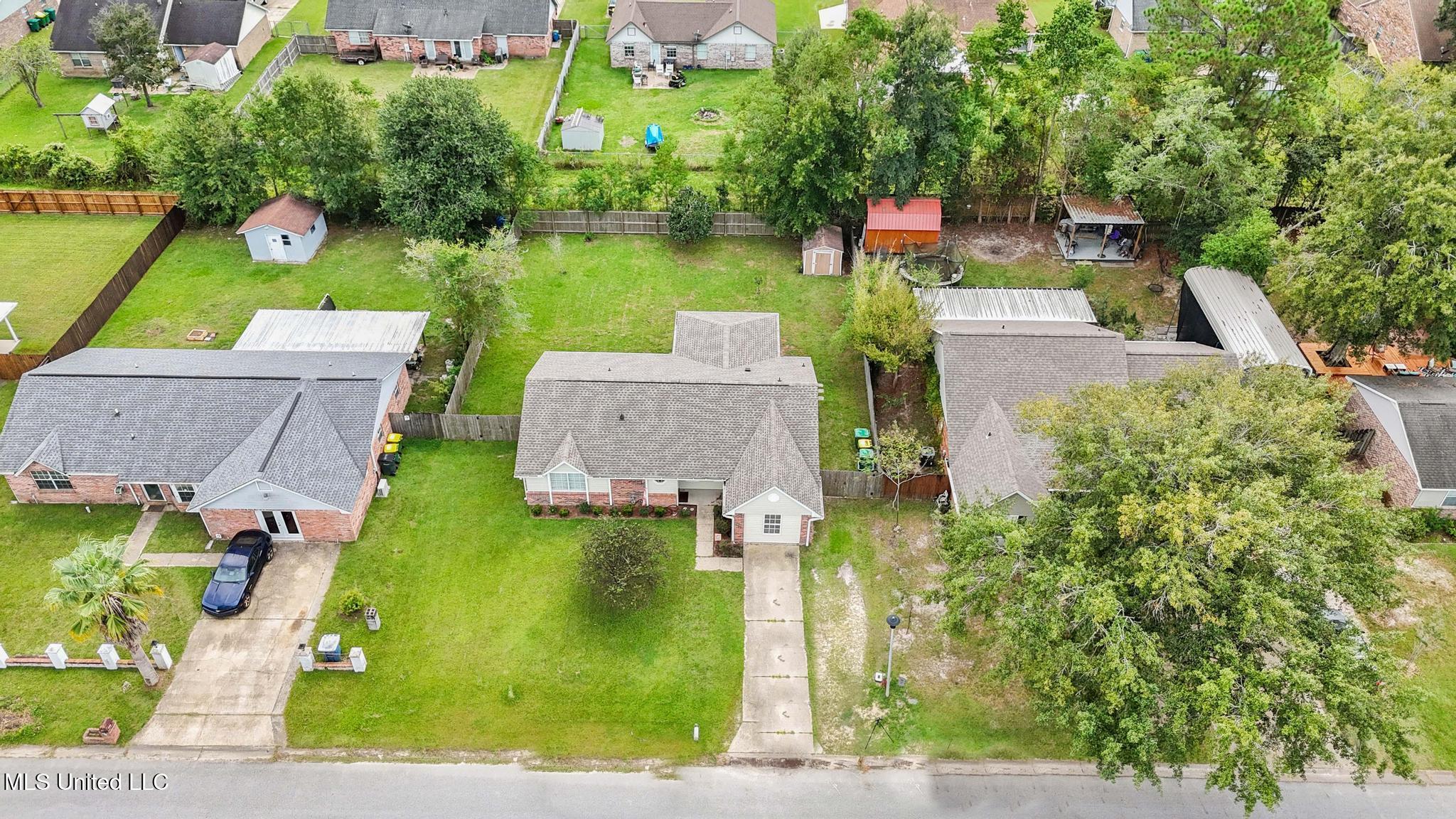 15417 Glen Drive Property Photo 20