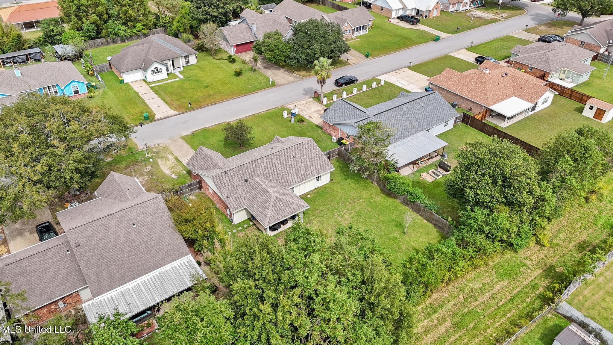 15417 Glen Drive Property Photo 26