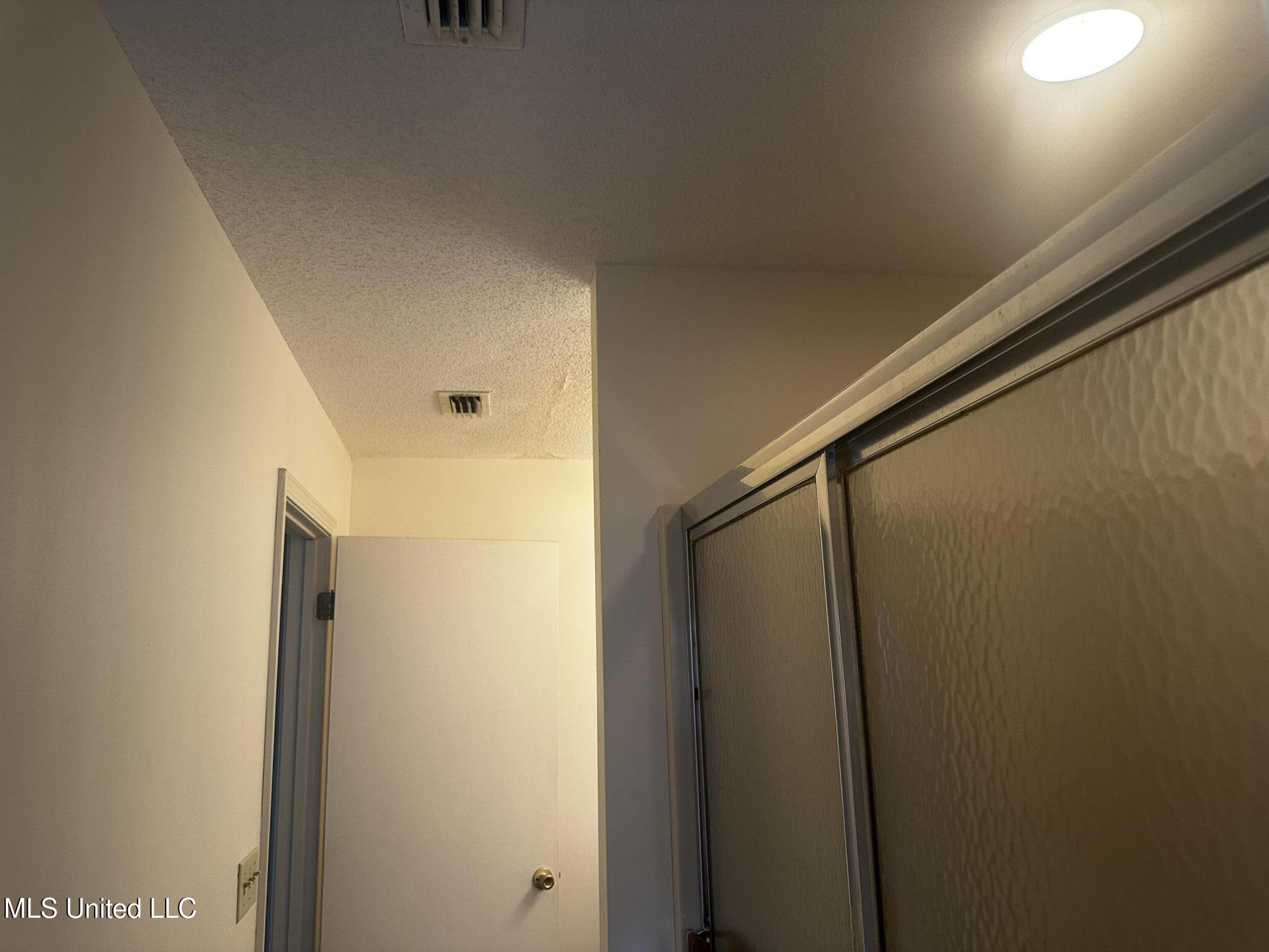 2240 Brookside Street Property Photo 13