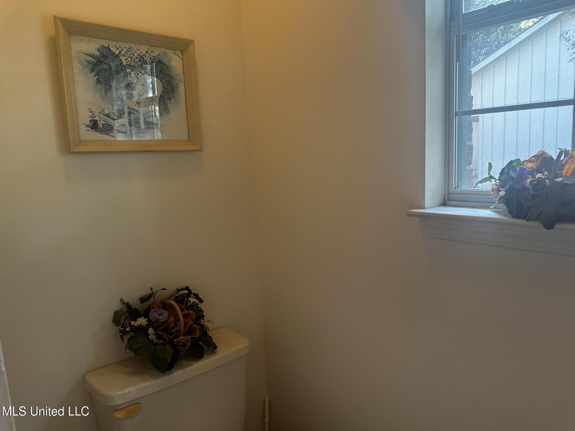 2240 Brookside Street Property Photo 14