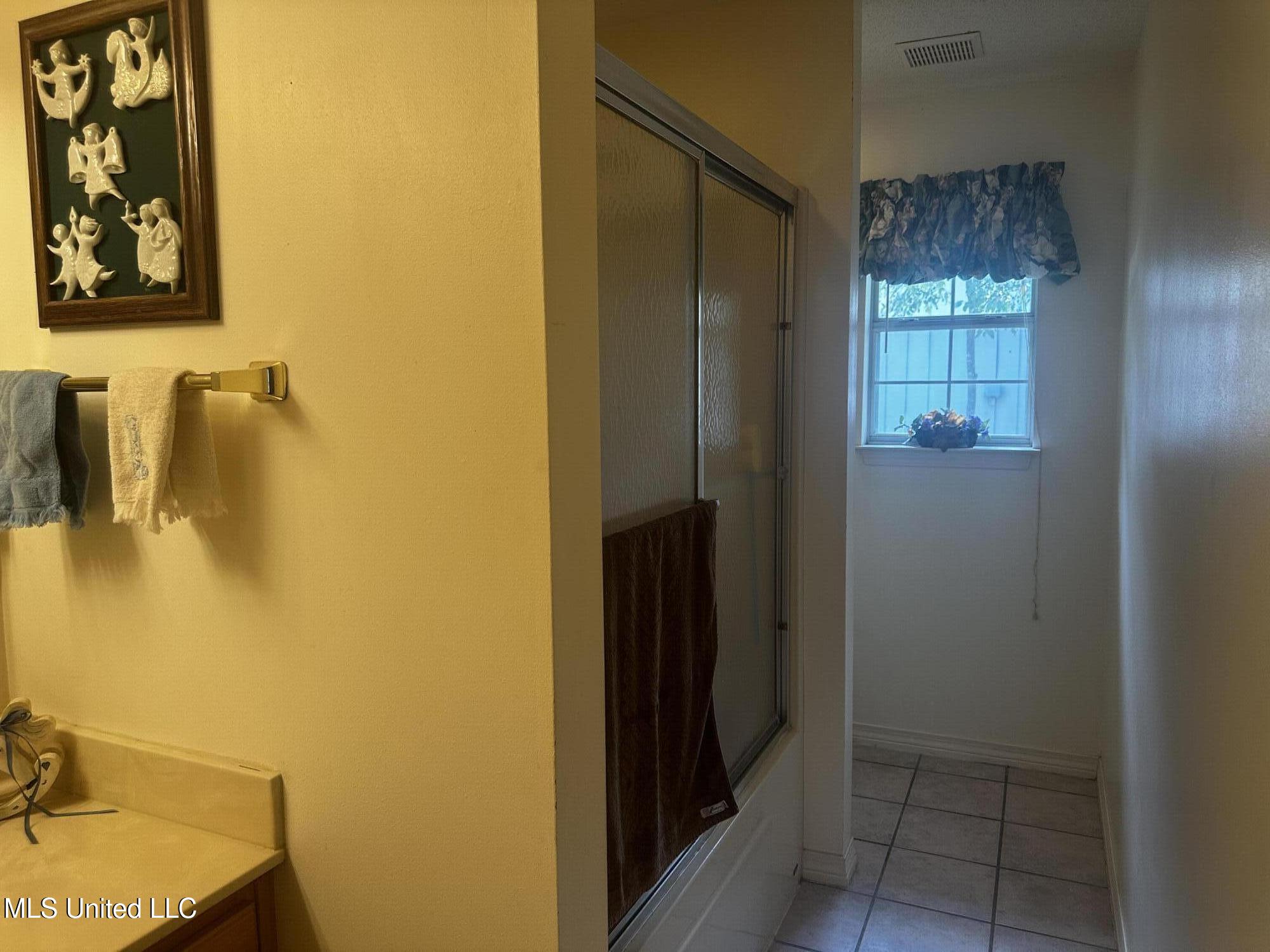 2240 Brookside Street Property Photo 15