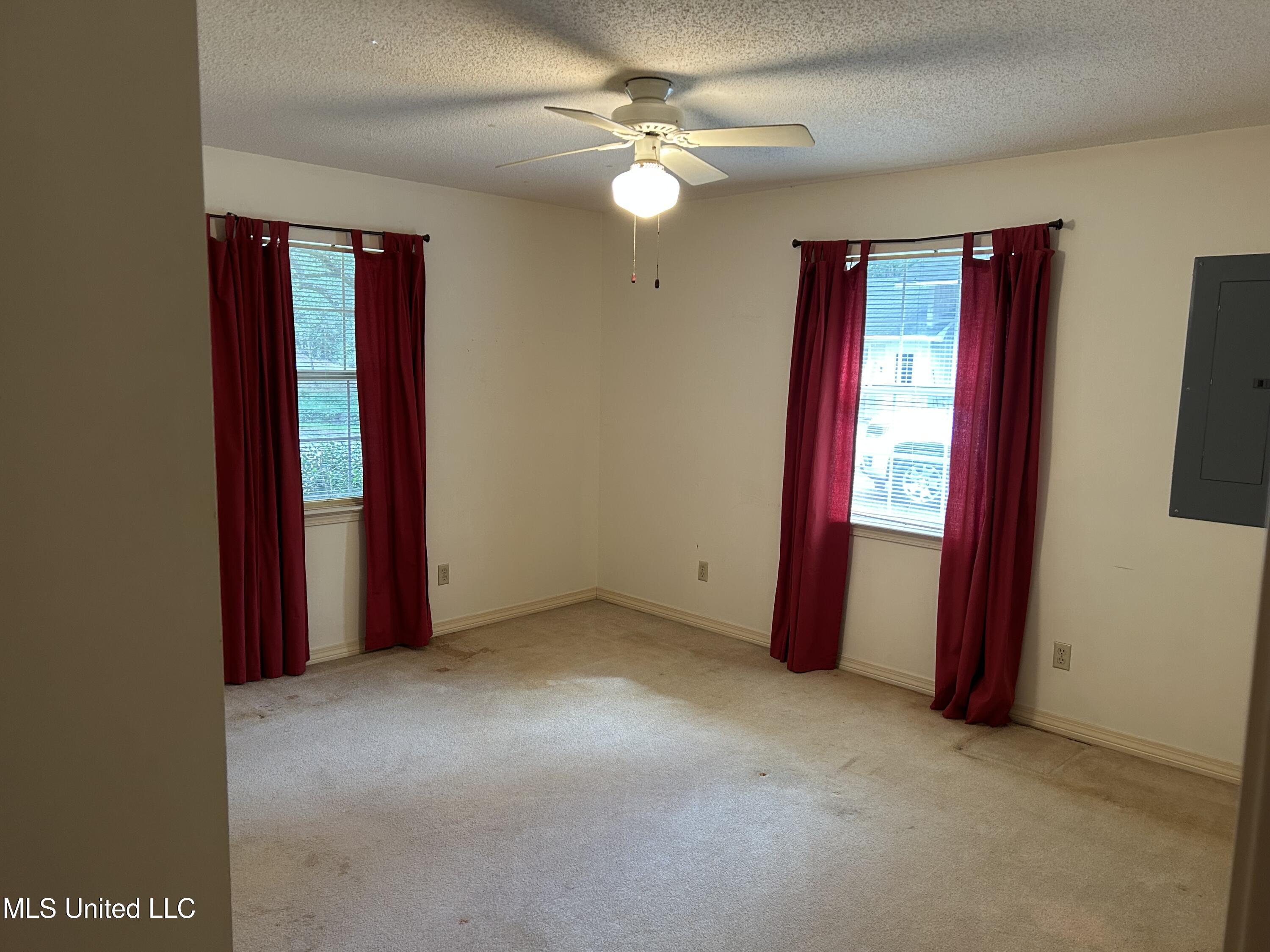 2240 Brookside Street Property Photo 17