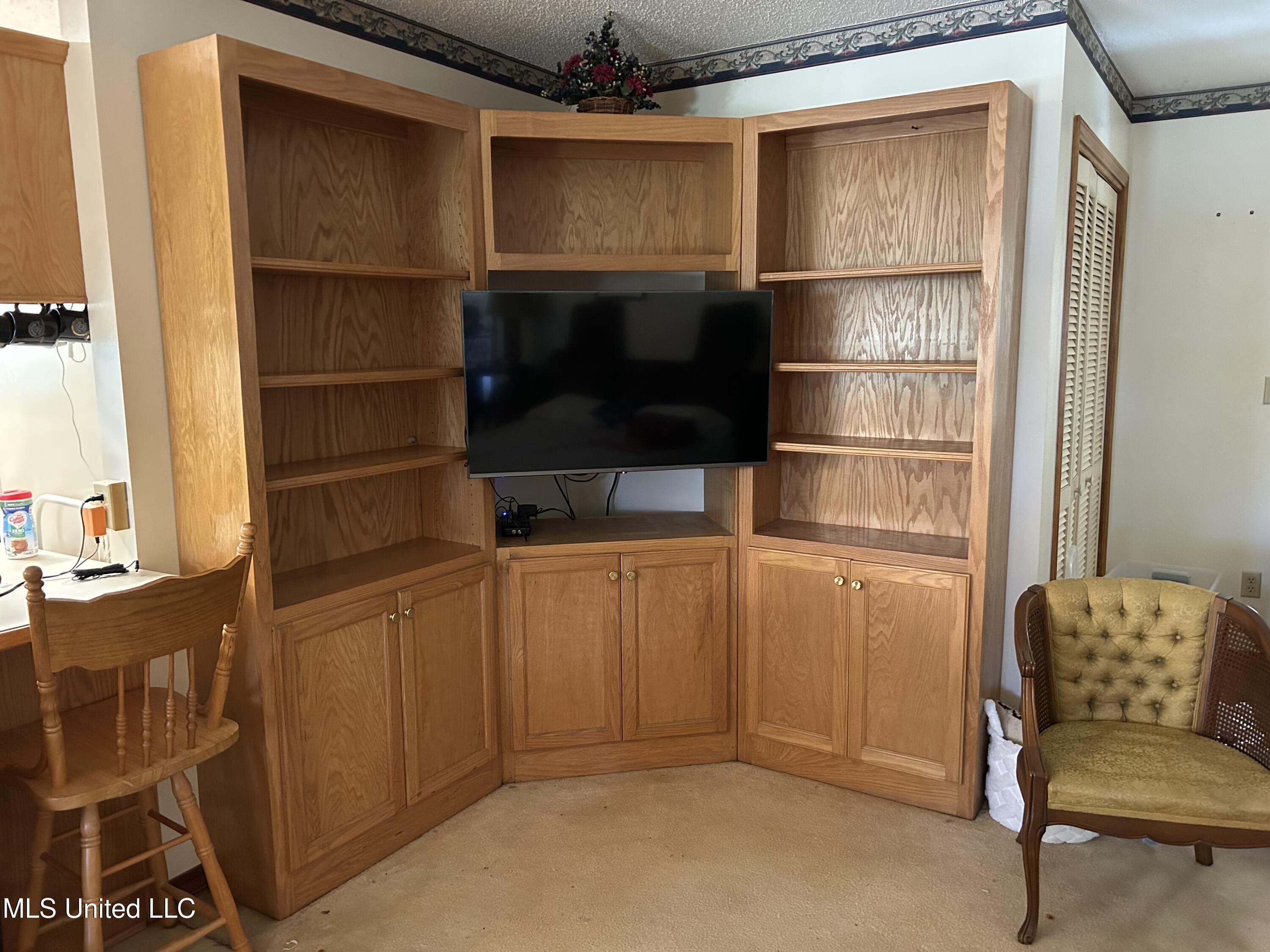 2240 Brookside Street Property Photo 22