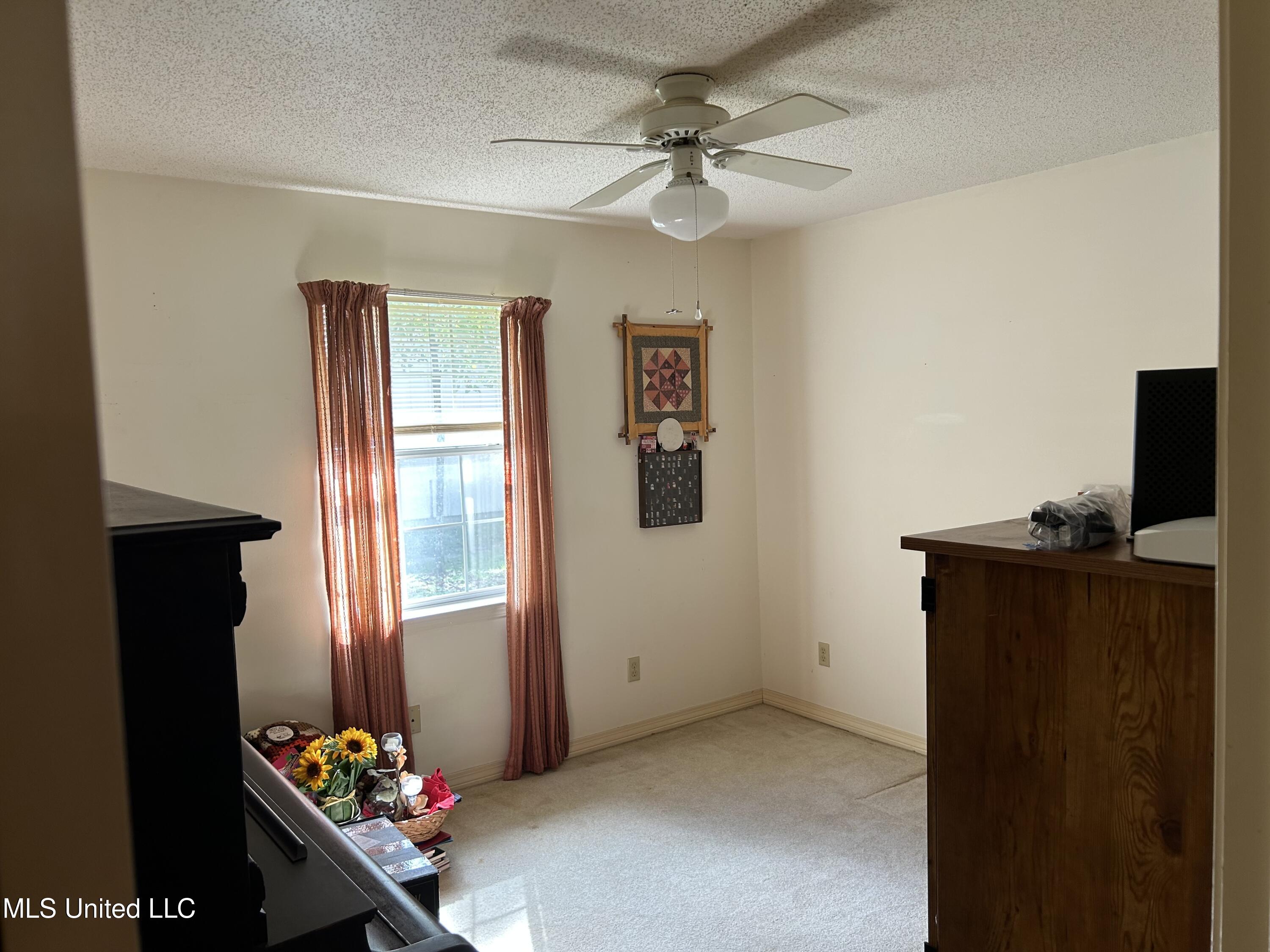 2240 Brookside Street Property Photo 29