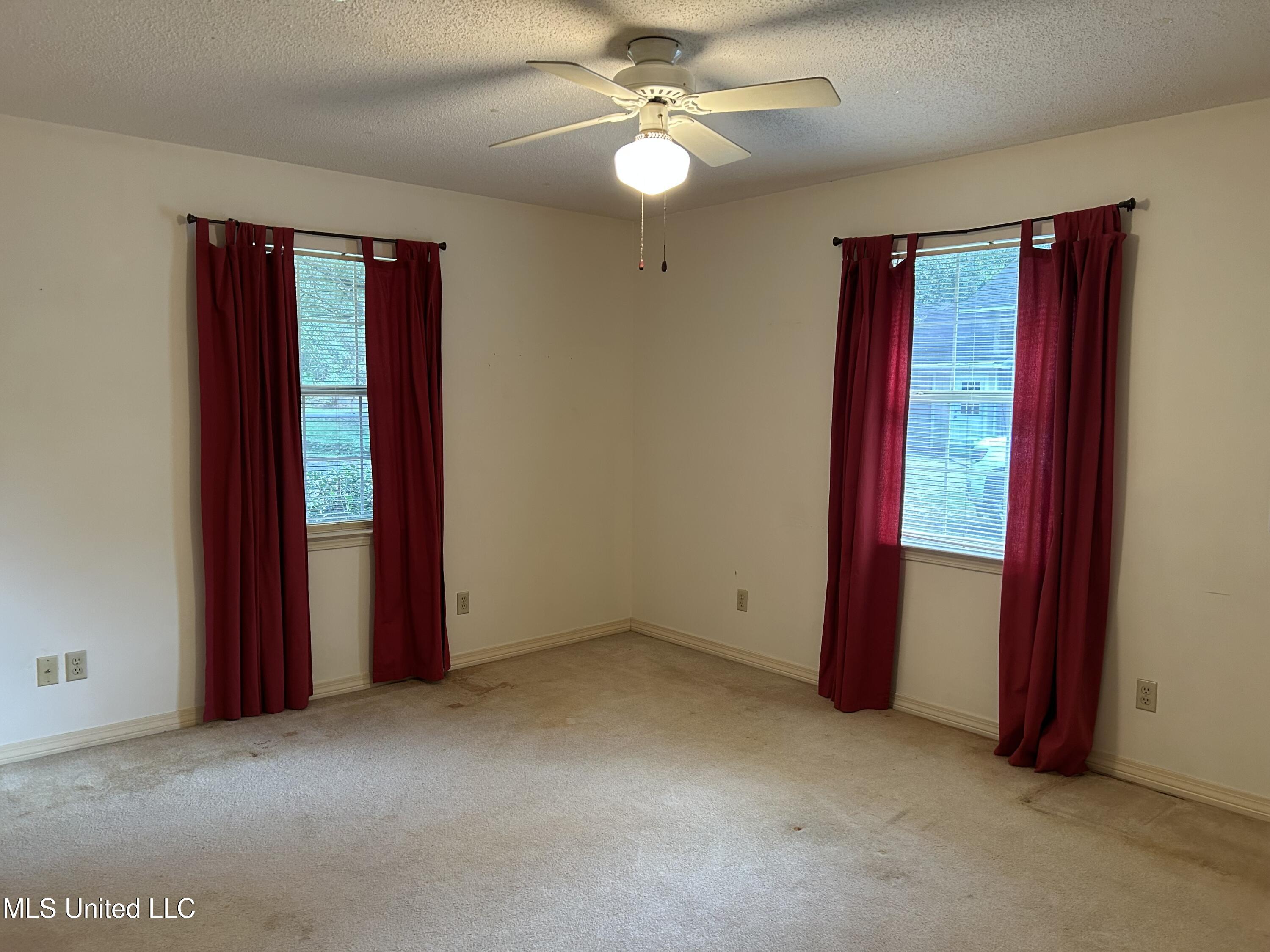 2240 Brookside Street Property Photo 31