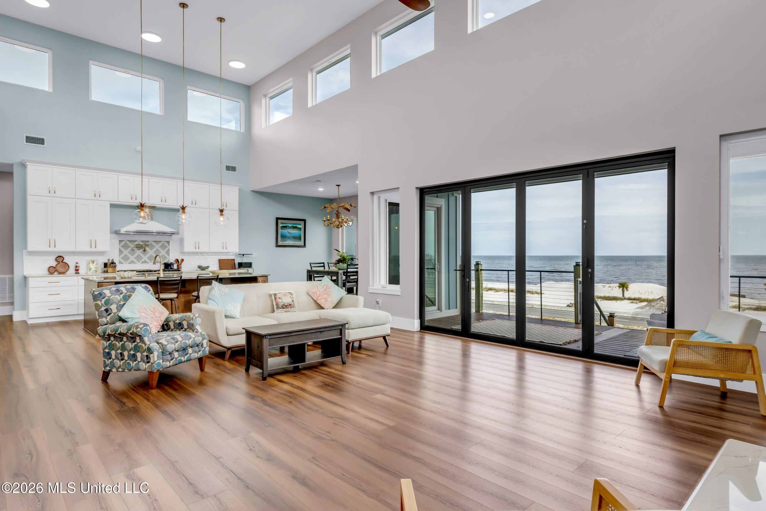 790 W Beach Boulevard Property Photo 5