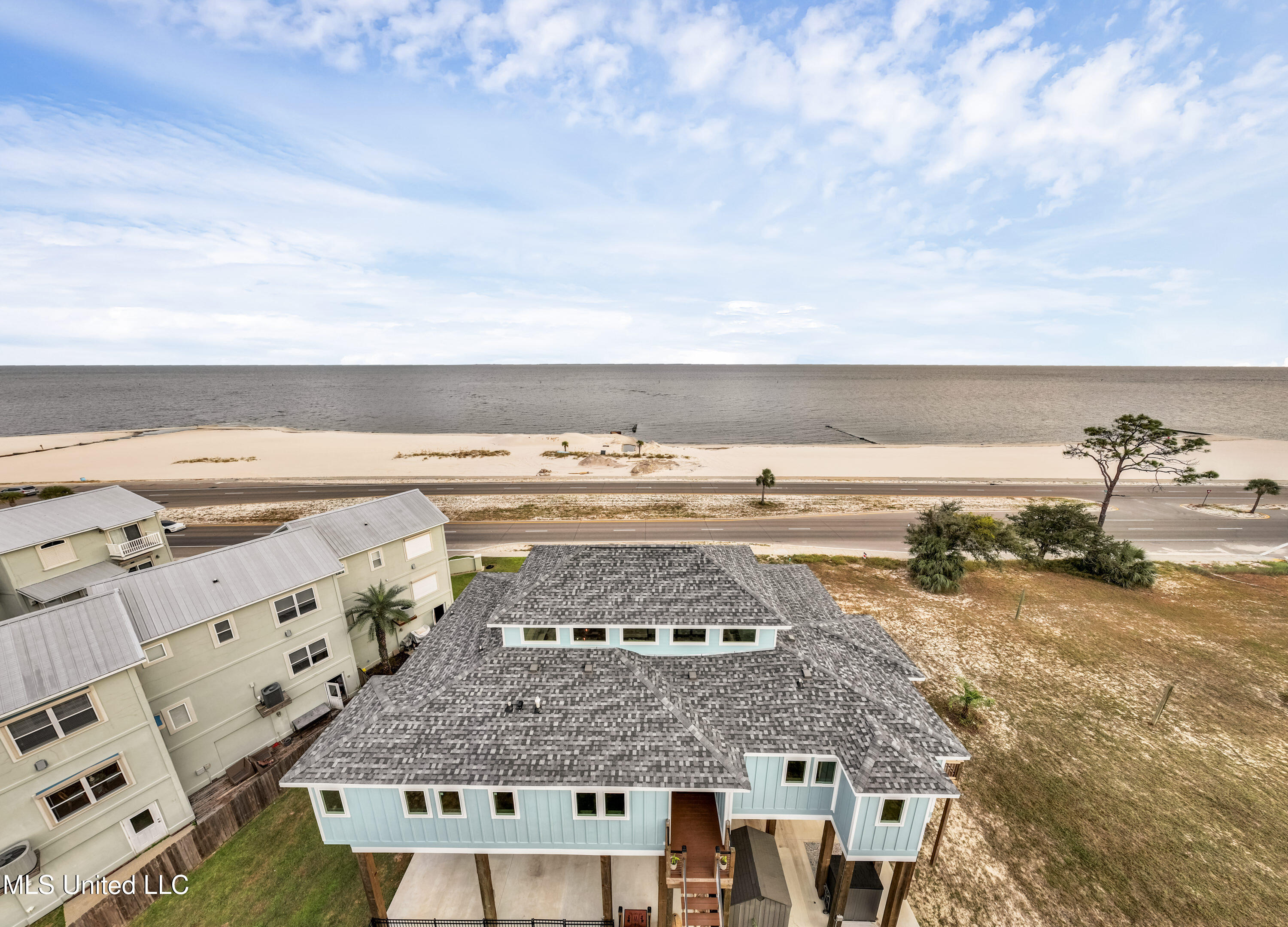 790 W Beach Boulevard Property Photo 19