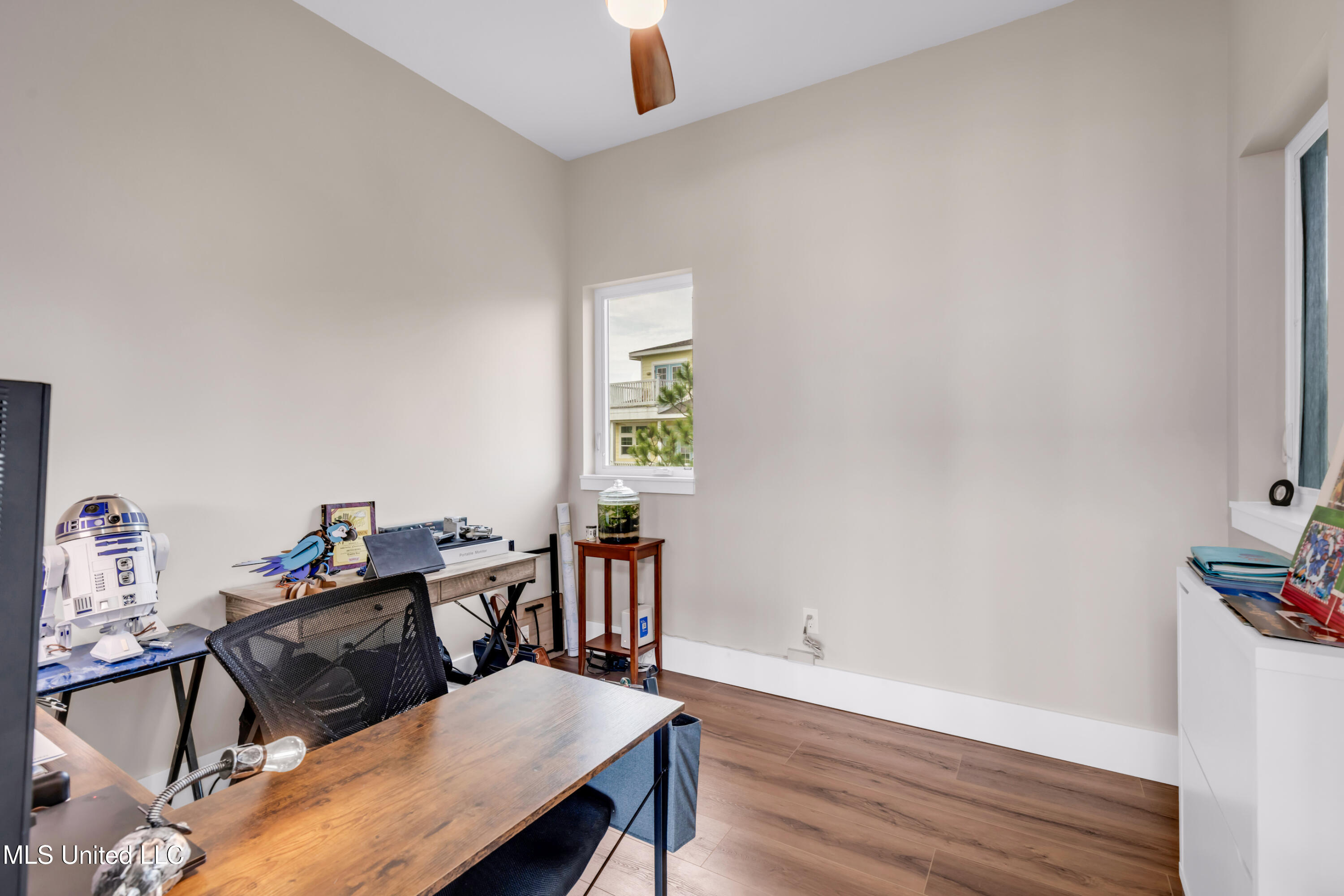 790 W Beach Boulevard Property Photo 46
