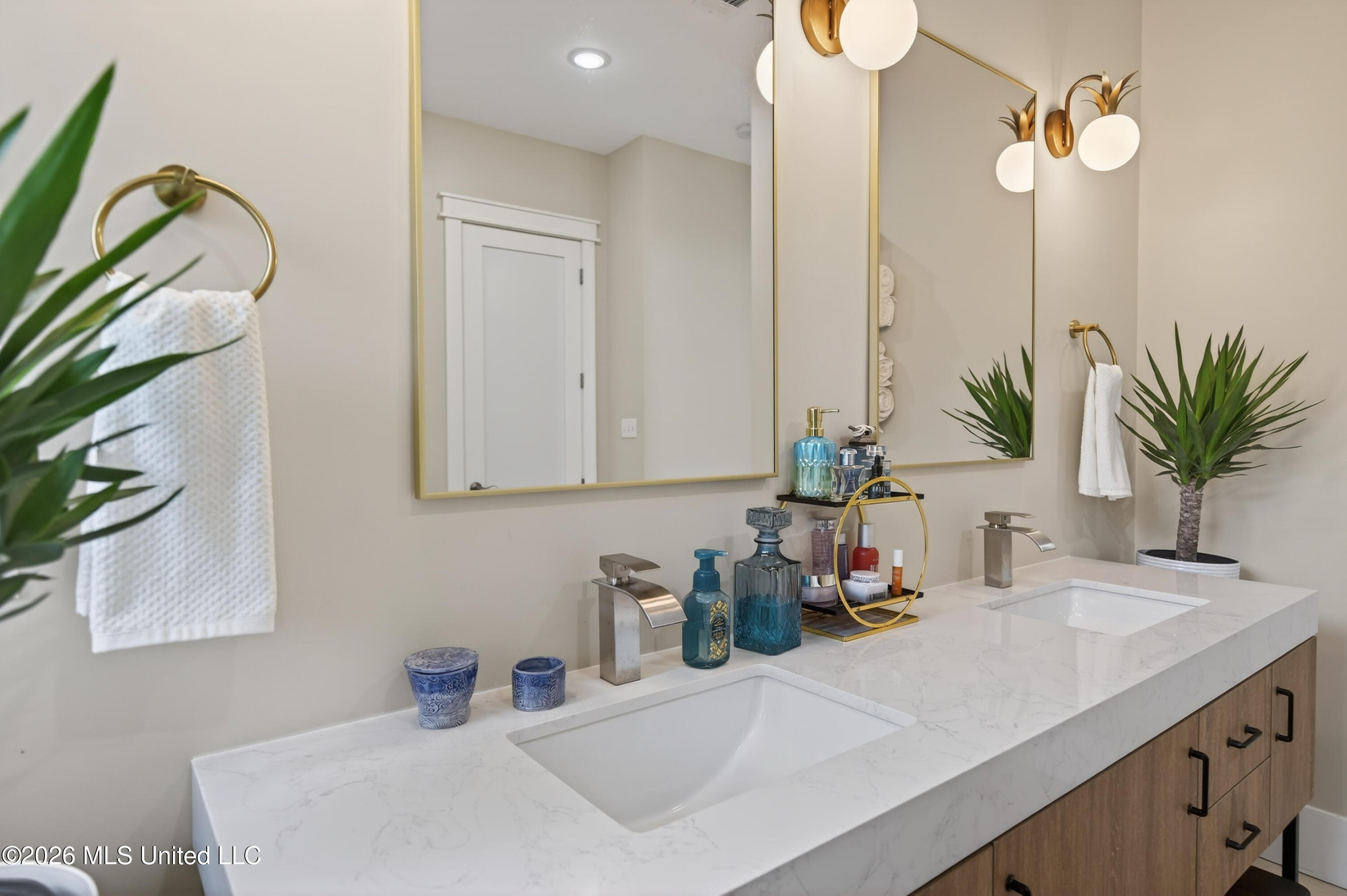 790 W Beach Boulevard Property Photo 58