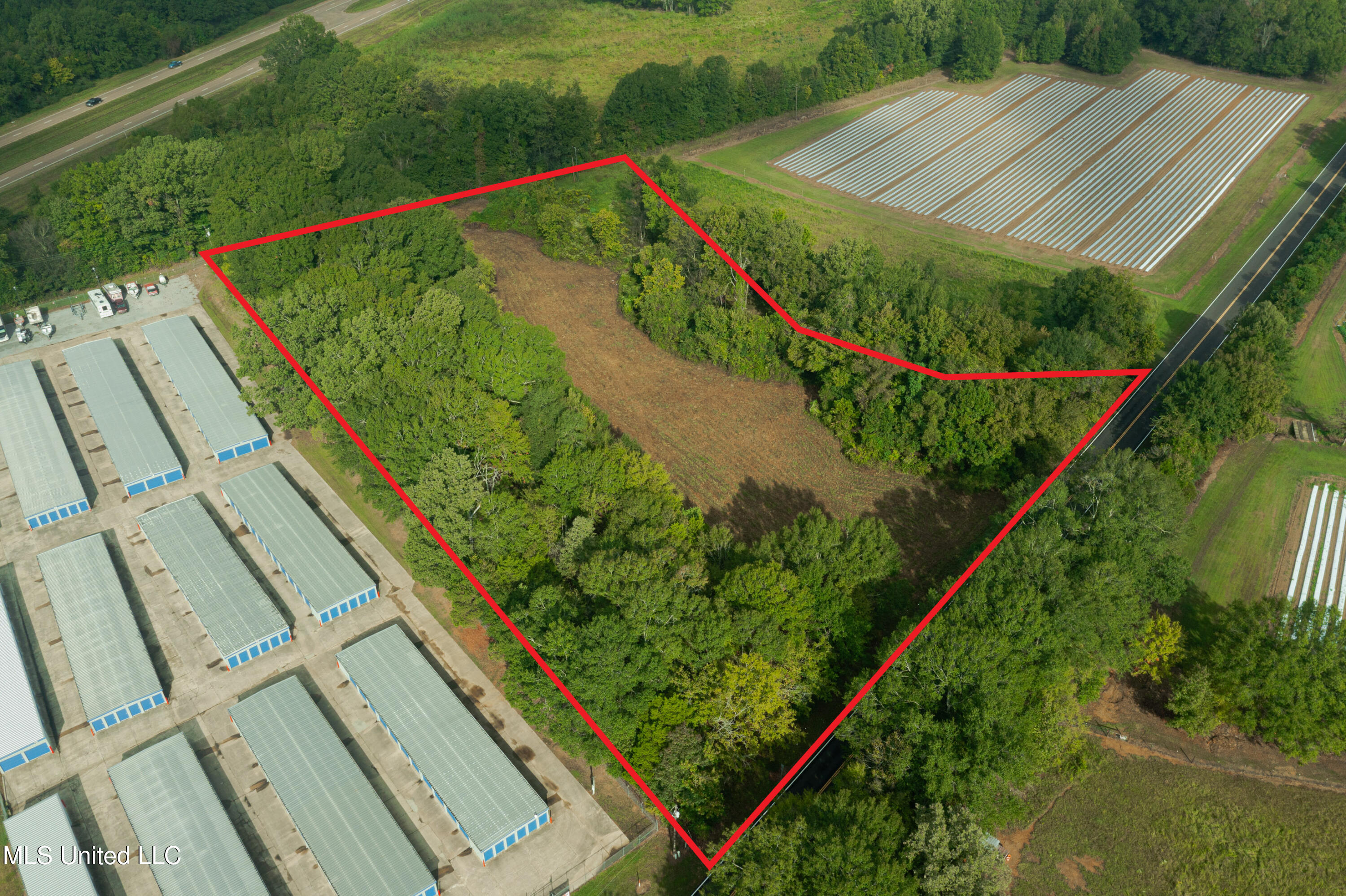 1st Street Property Photo 4