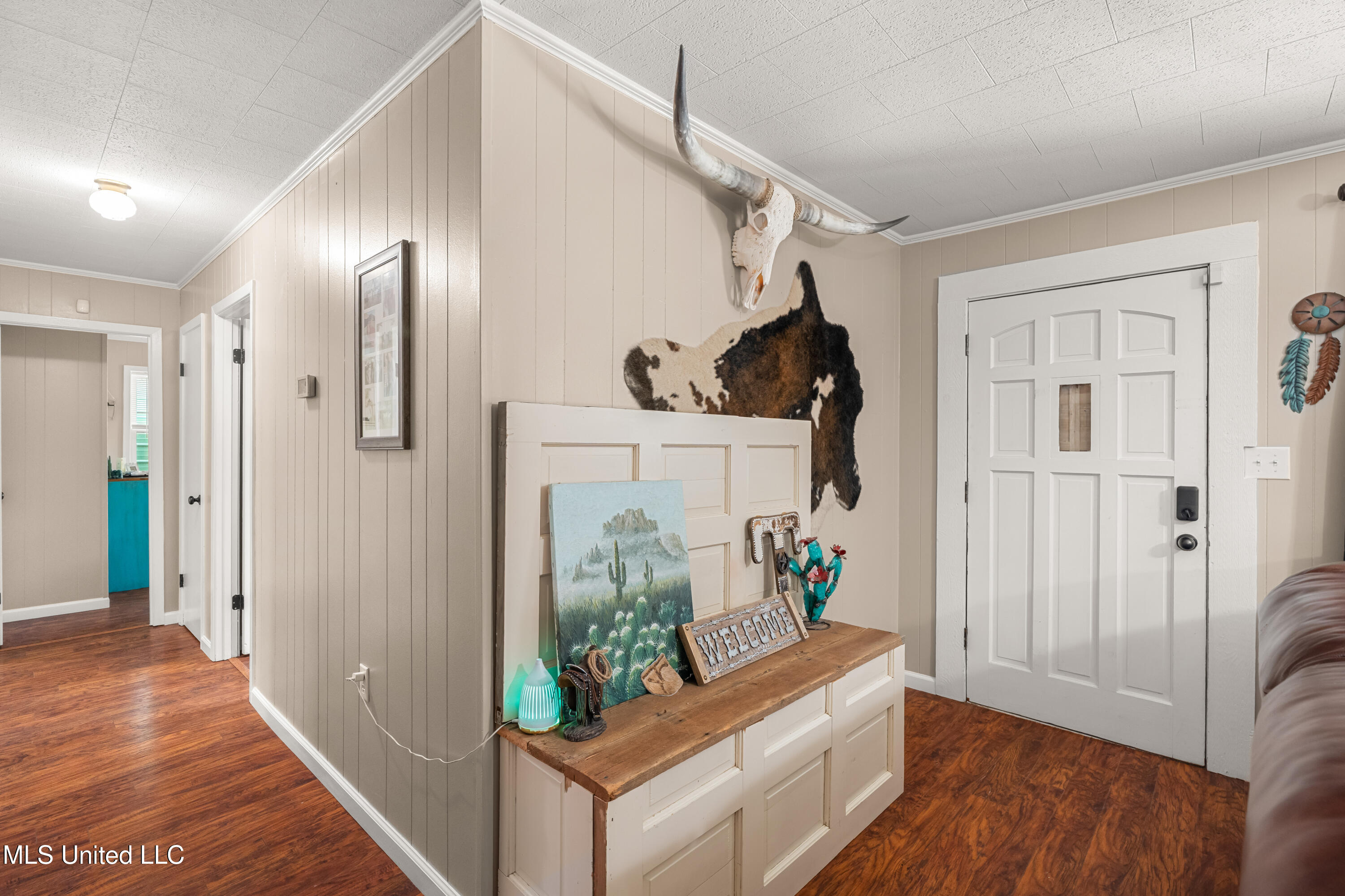 222 Log Cabin Road Property Photo 8