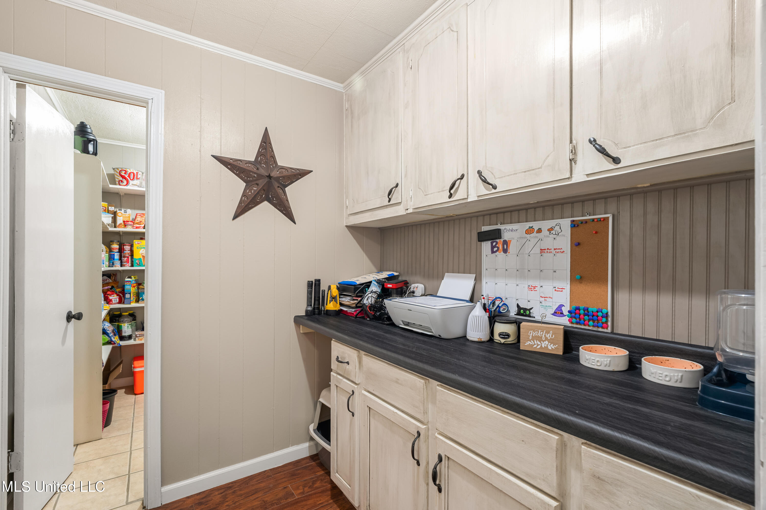 222 Log Cabin Road Property Photo 15