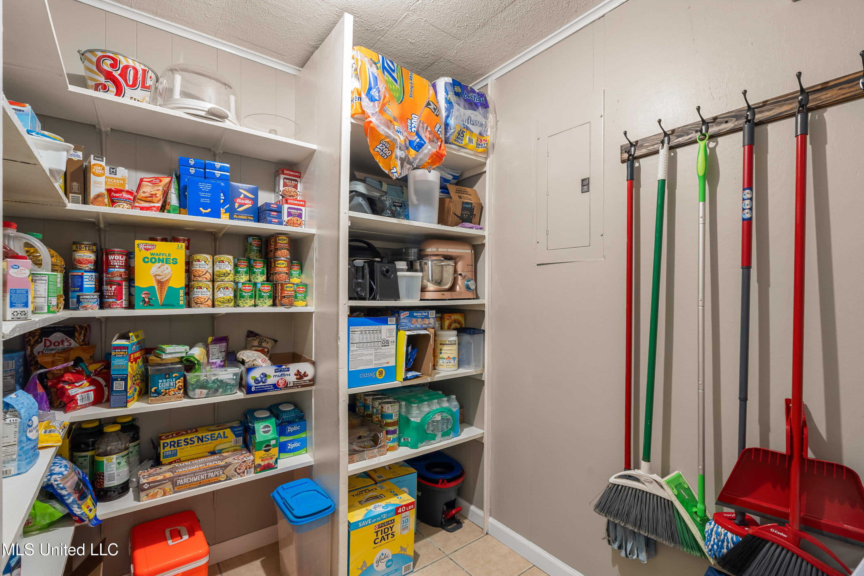 222 Log Cabin Road Property Photo 16