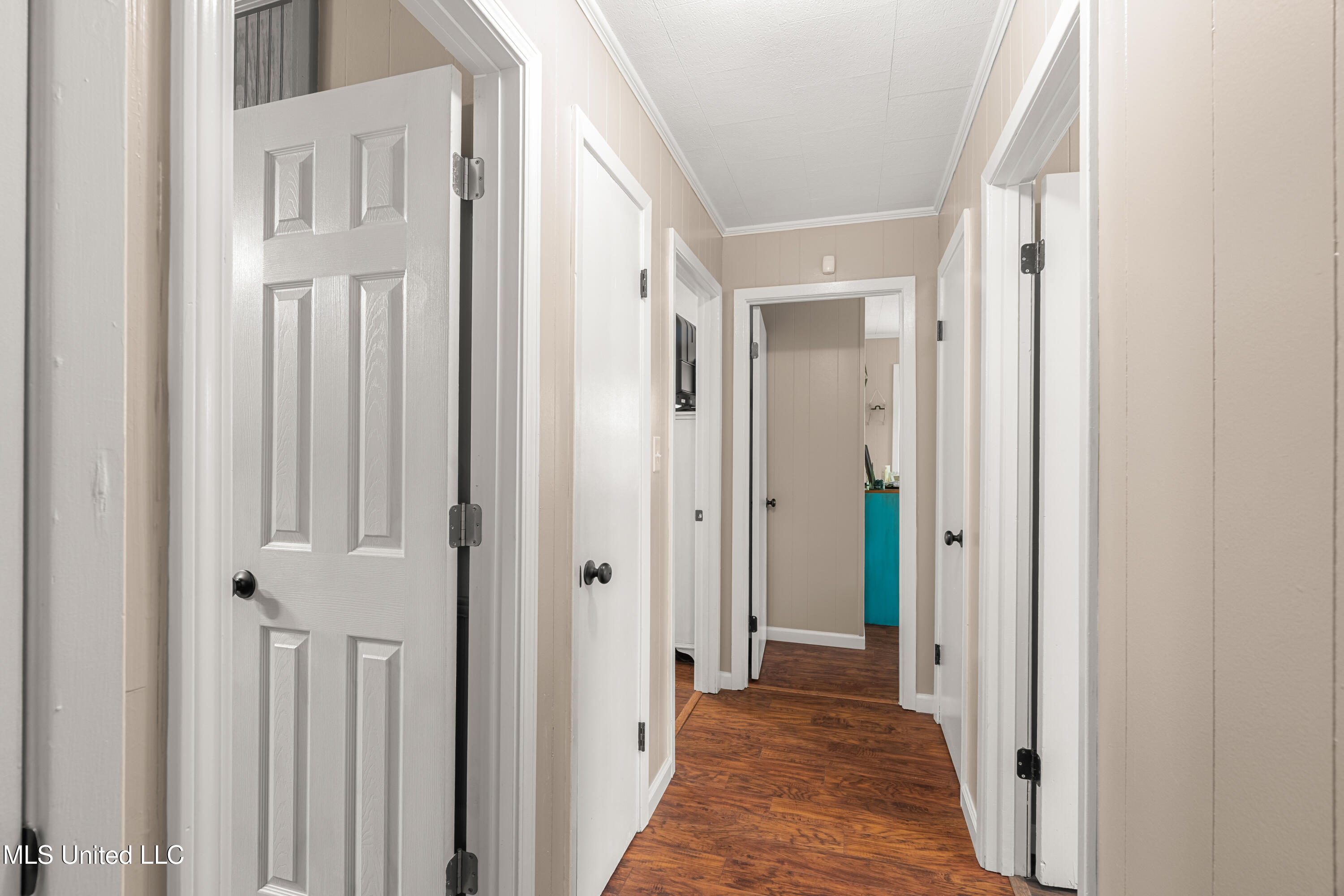 222 Log Cabin Road Property Photo 17