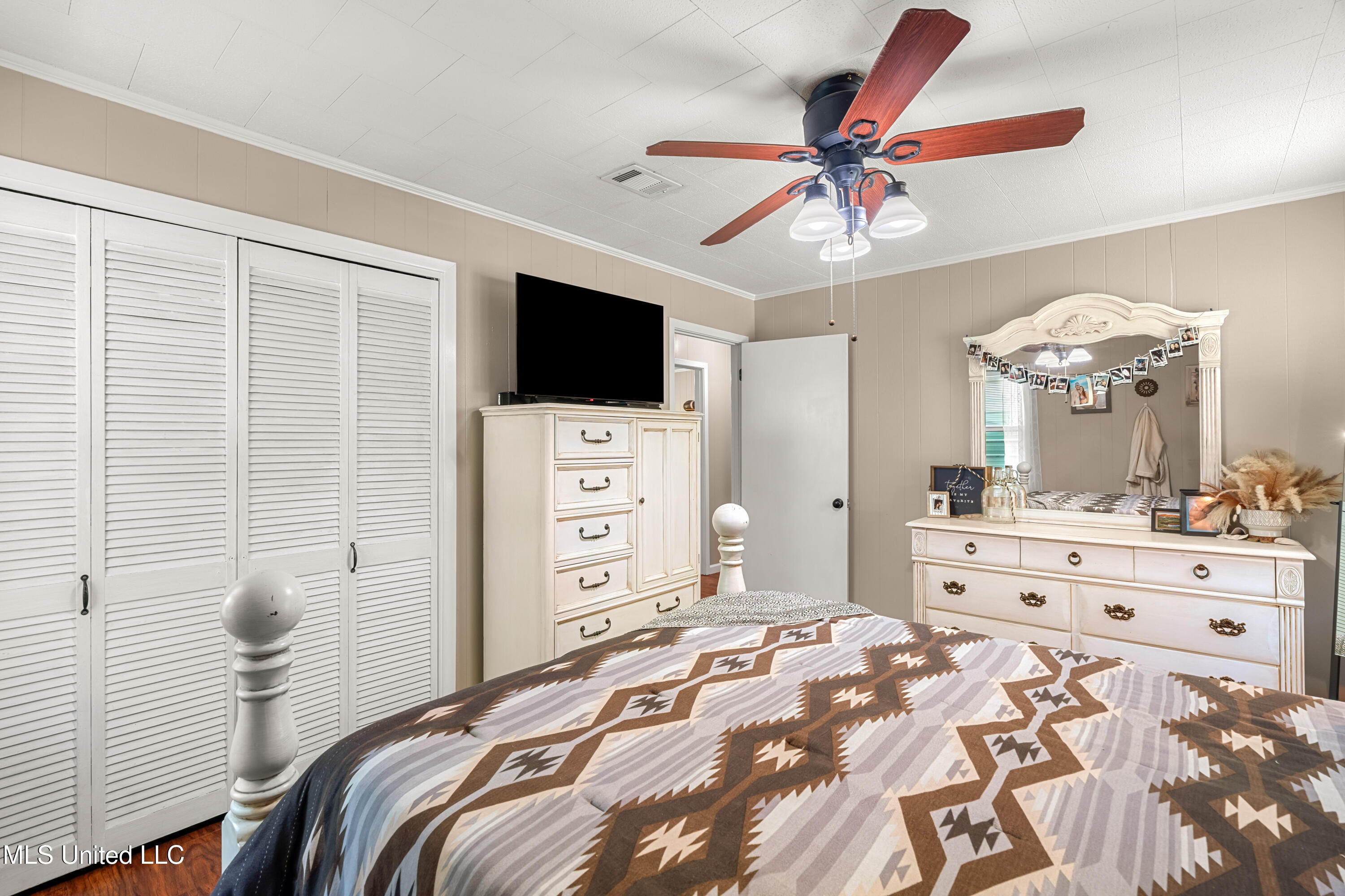 222 Log Cabin Road Property Photo 19