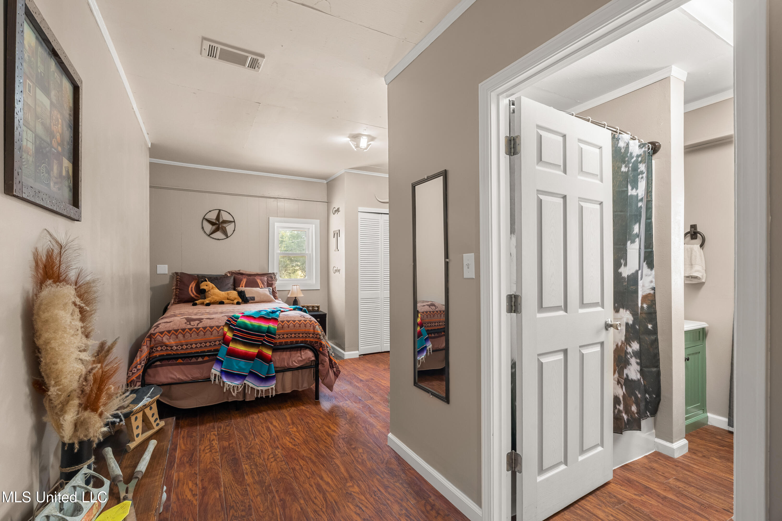 222 Log Cabin Road Property Photo 21