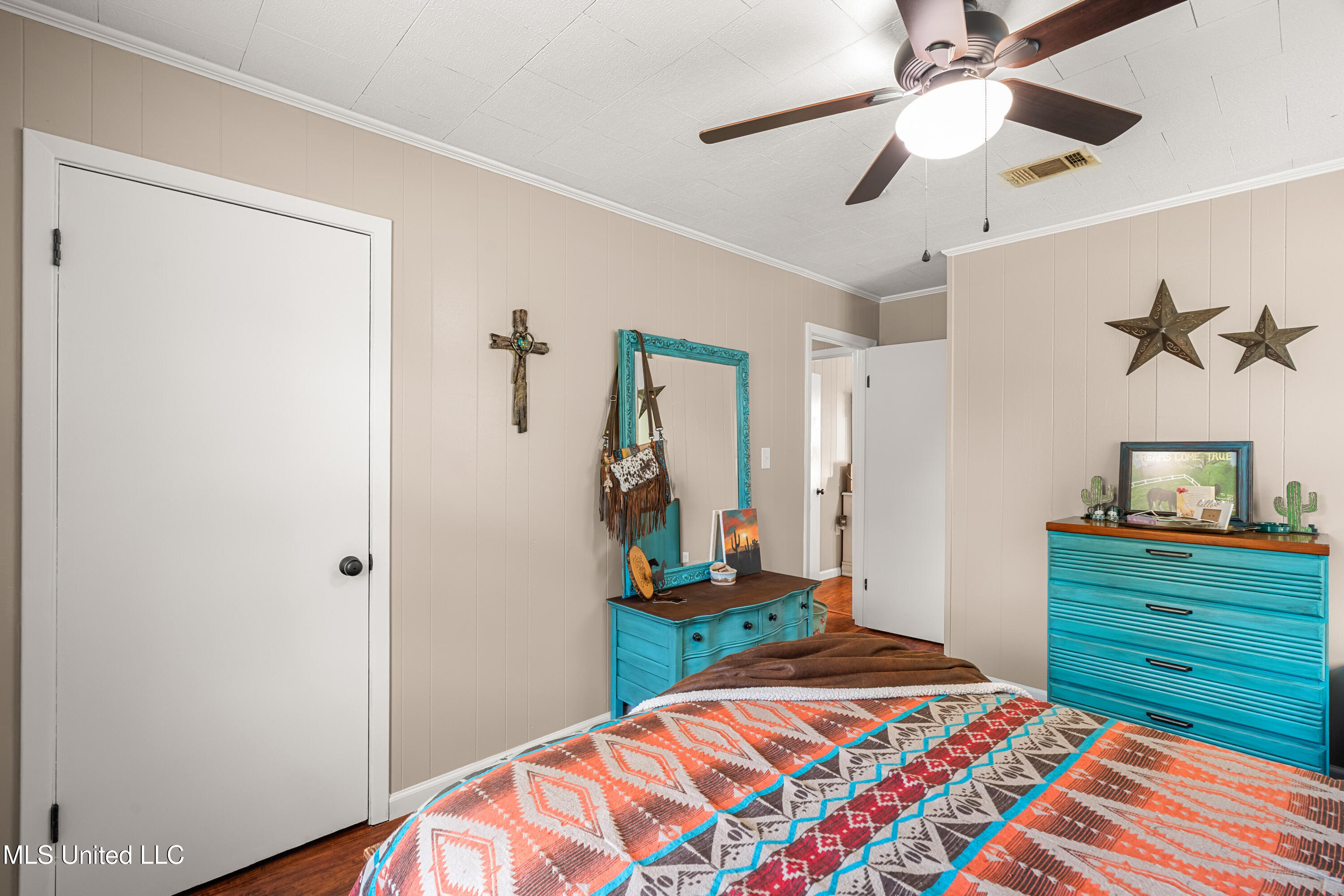 222 Log Cabin Road Property Photo 27