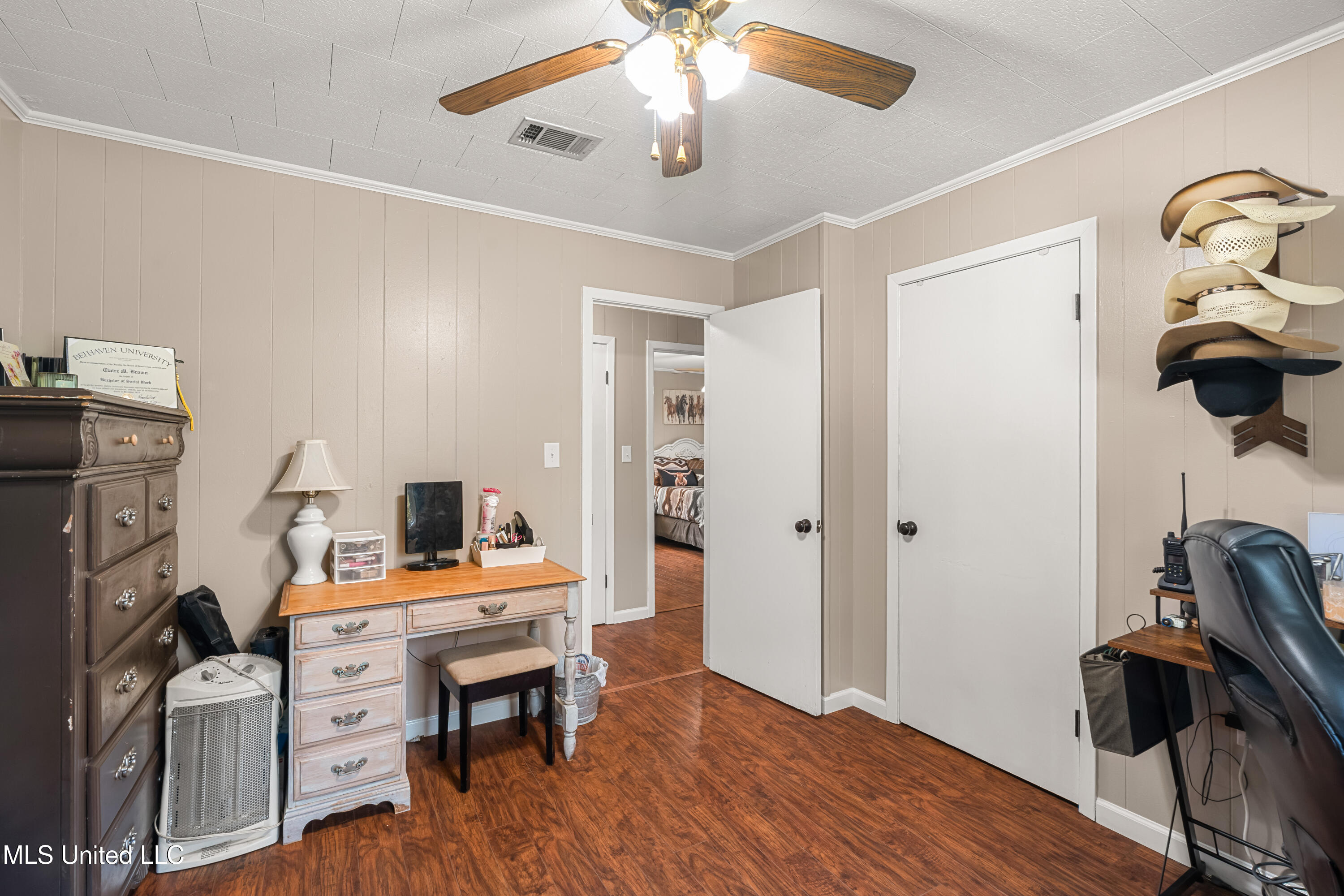 222 Log Cabin Road Property Photo 29