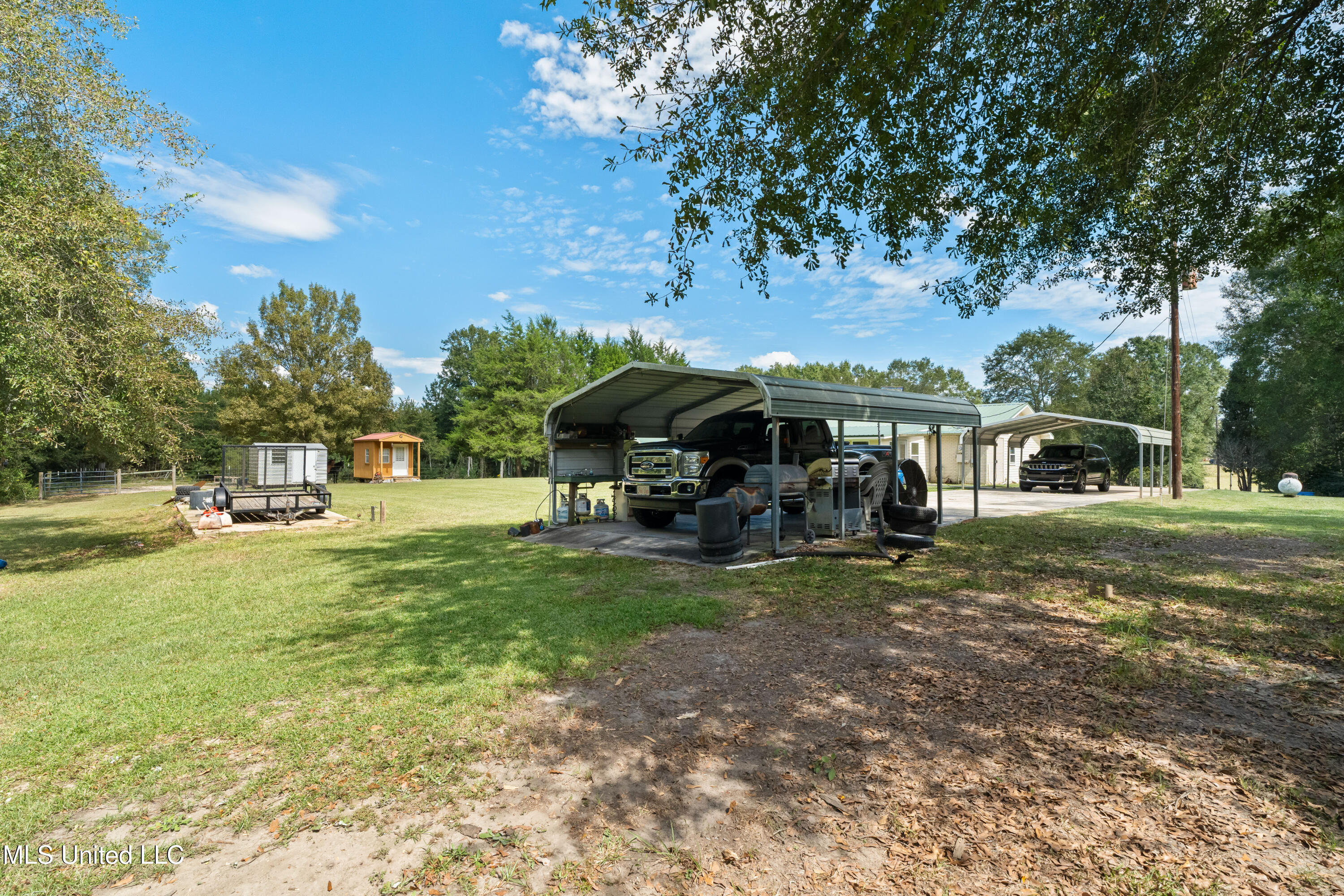 222 Log Cabin Road Property Photo 35